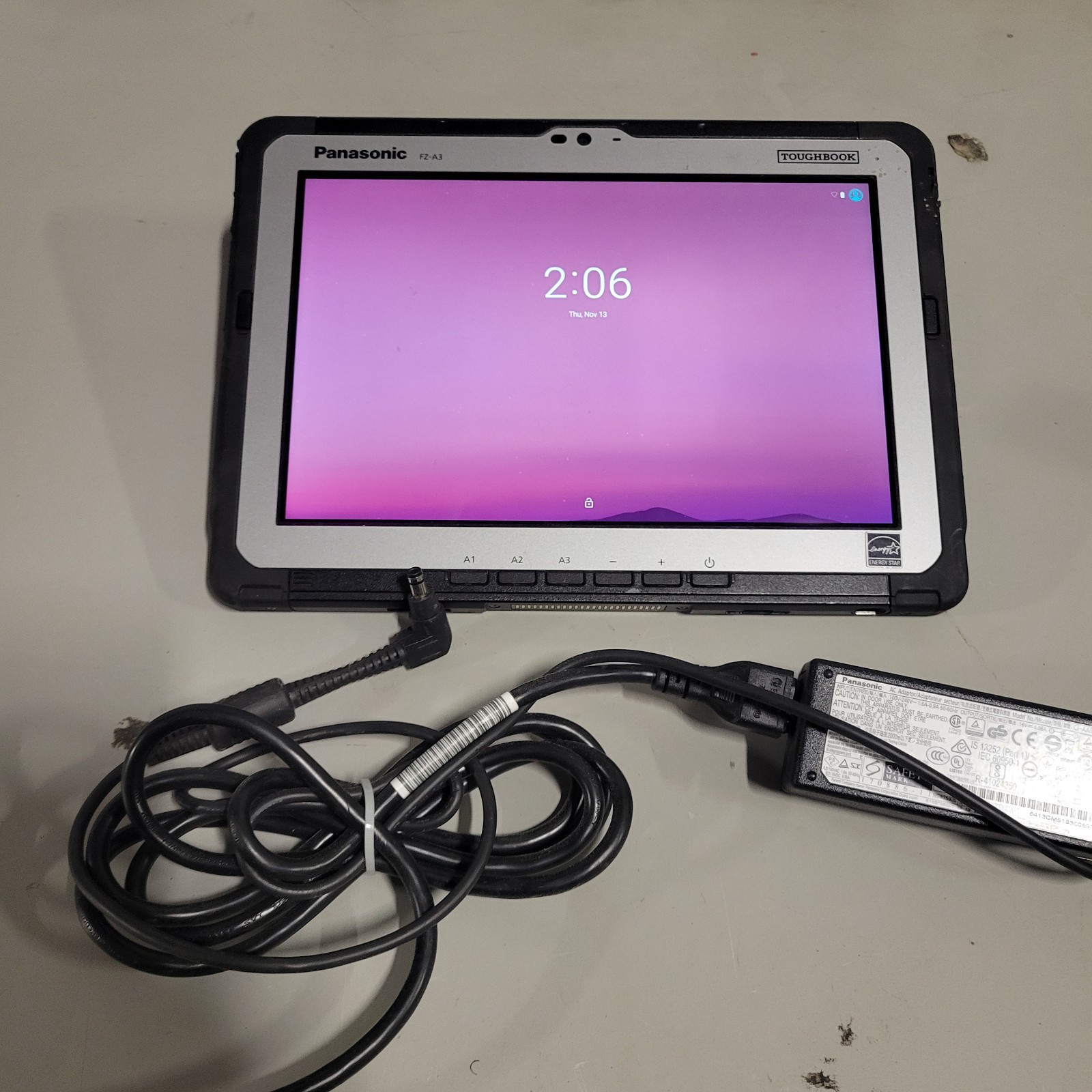 Panasonic TOUGHBOOK FZ-A3 4GB/64GB Great Condition – Charger Included