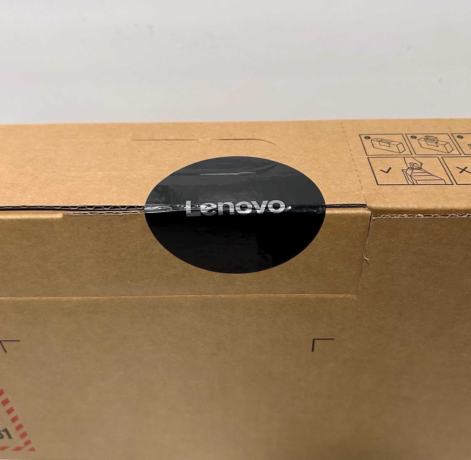 New Lenovo IdeaPad Slim 3 15.6″ Touchscreen FHD Ryzen 7 5825U/16GB/512GB Laptop