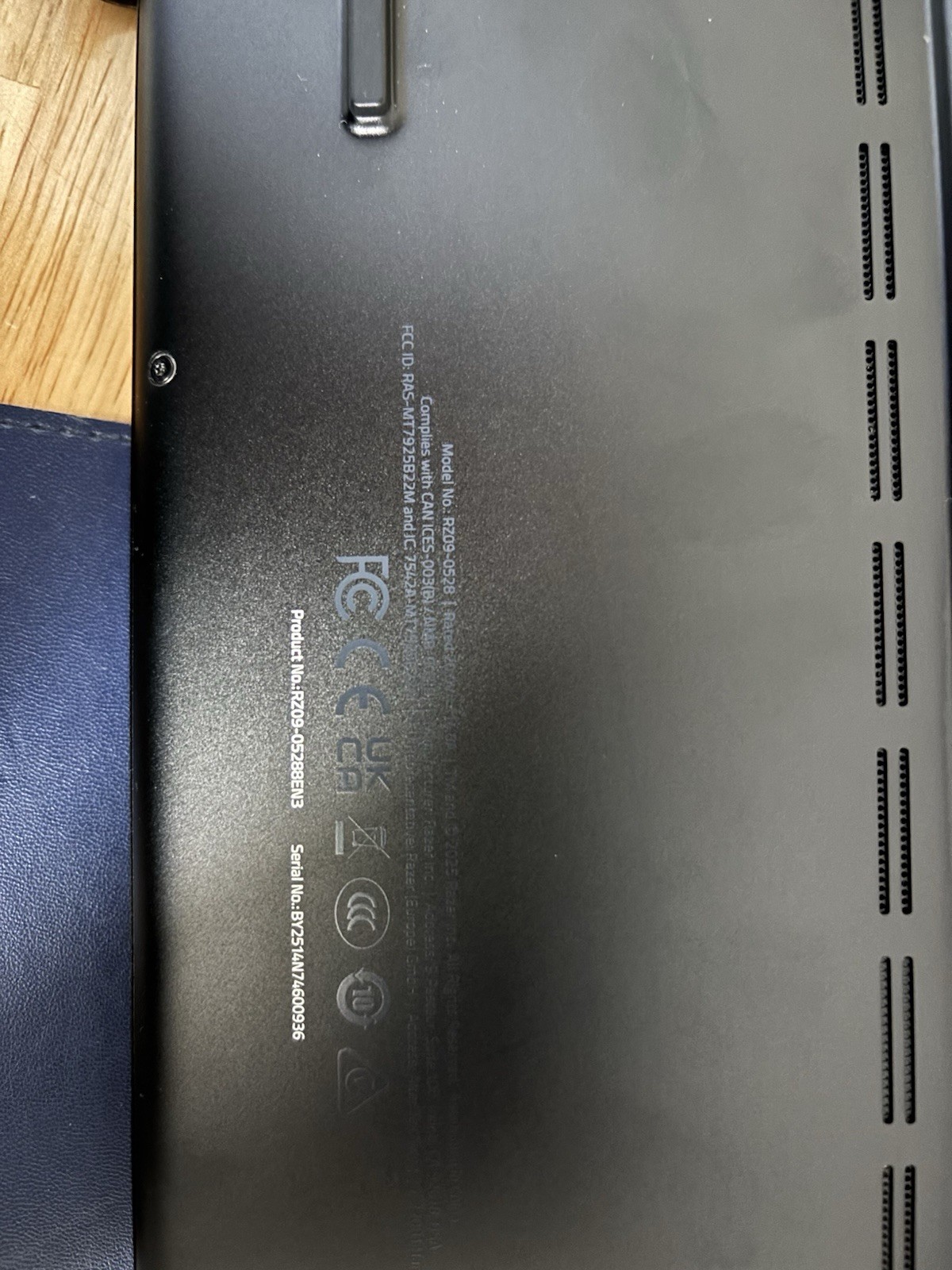 Razer Blade 16 QHD+ OLED Laptop Ryzen AI 9 365, 32GB RAM, 1TB+2TB SSD, RTX 5080