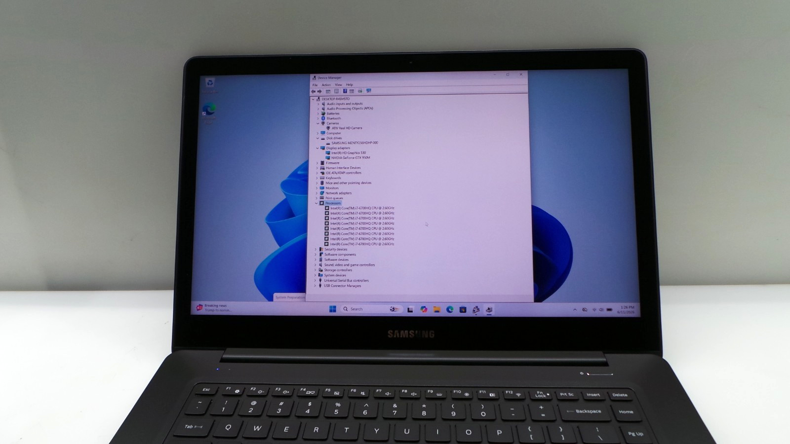 Samsung Notebook NP940Z5L | 15.6″ | i7-6700HQ | 8GB 256GB SSD | Touchscreen