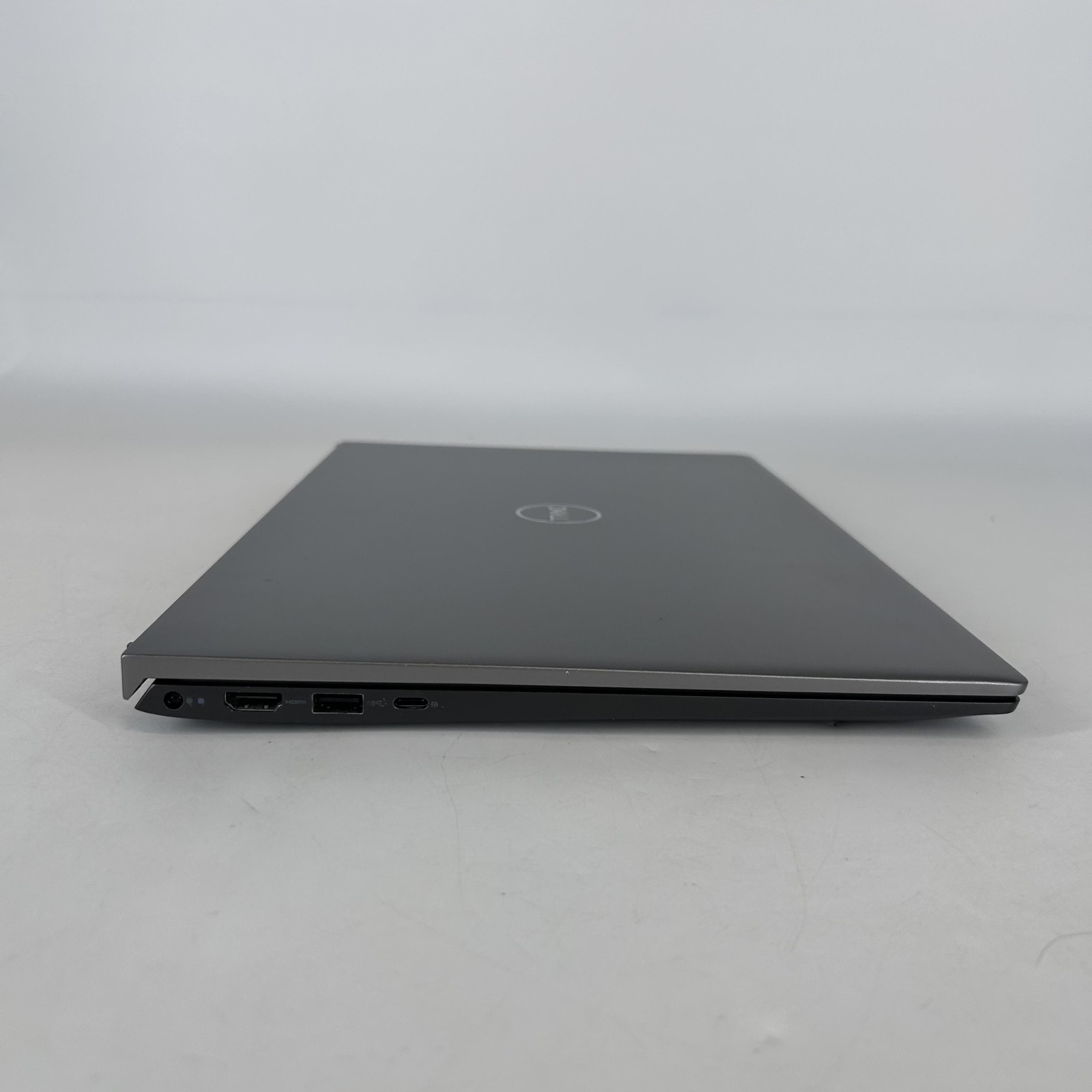 Dell Vostro 5510 15.6 Gray FHD i5-11300H 3.10GHz 8GB RAM 512GB SSD Good