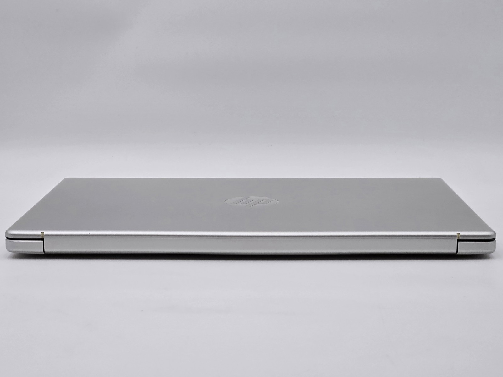 HP Laptop 15-fd0023dx 15″ HD Touch I3-1215U 256GB SSD 8GB W11 Webcam