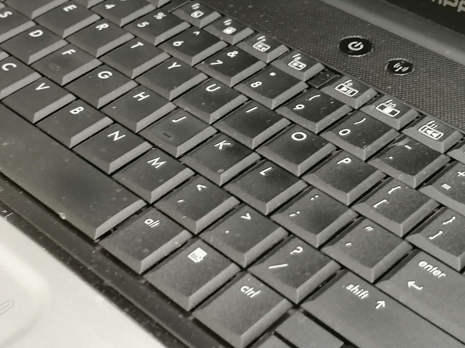FOR PARTS HP 15.6″ Compaq Presario CQ60-410US (Celeron 900/1 GB RAM/NO HDD)