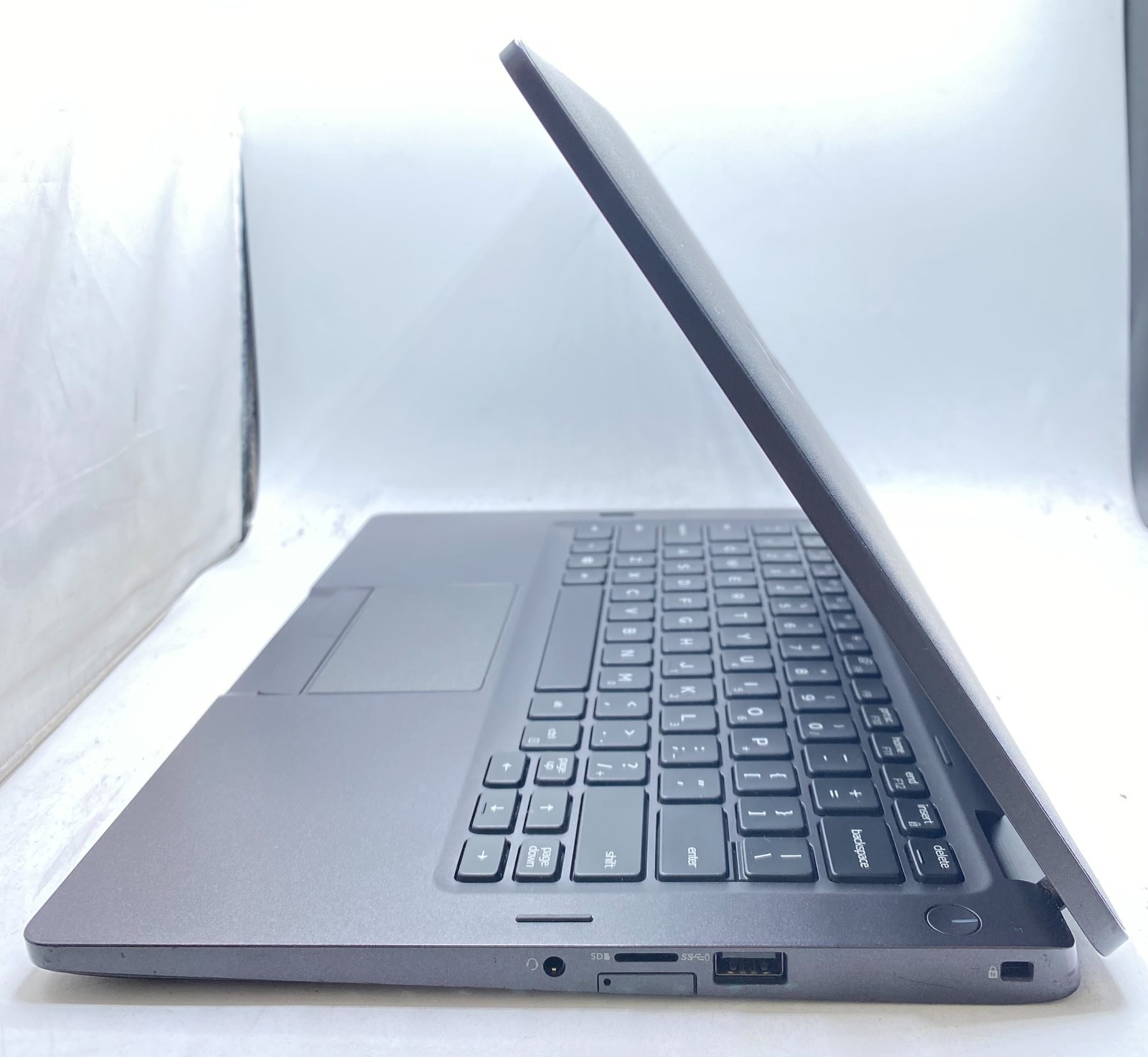 Dell Latitude 5300 2-in-1 13.3″ Touch Intel Core i5-8365U NO RAM/ SSD