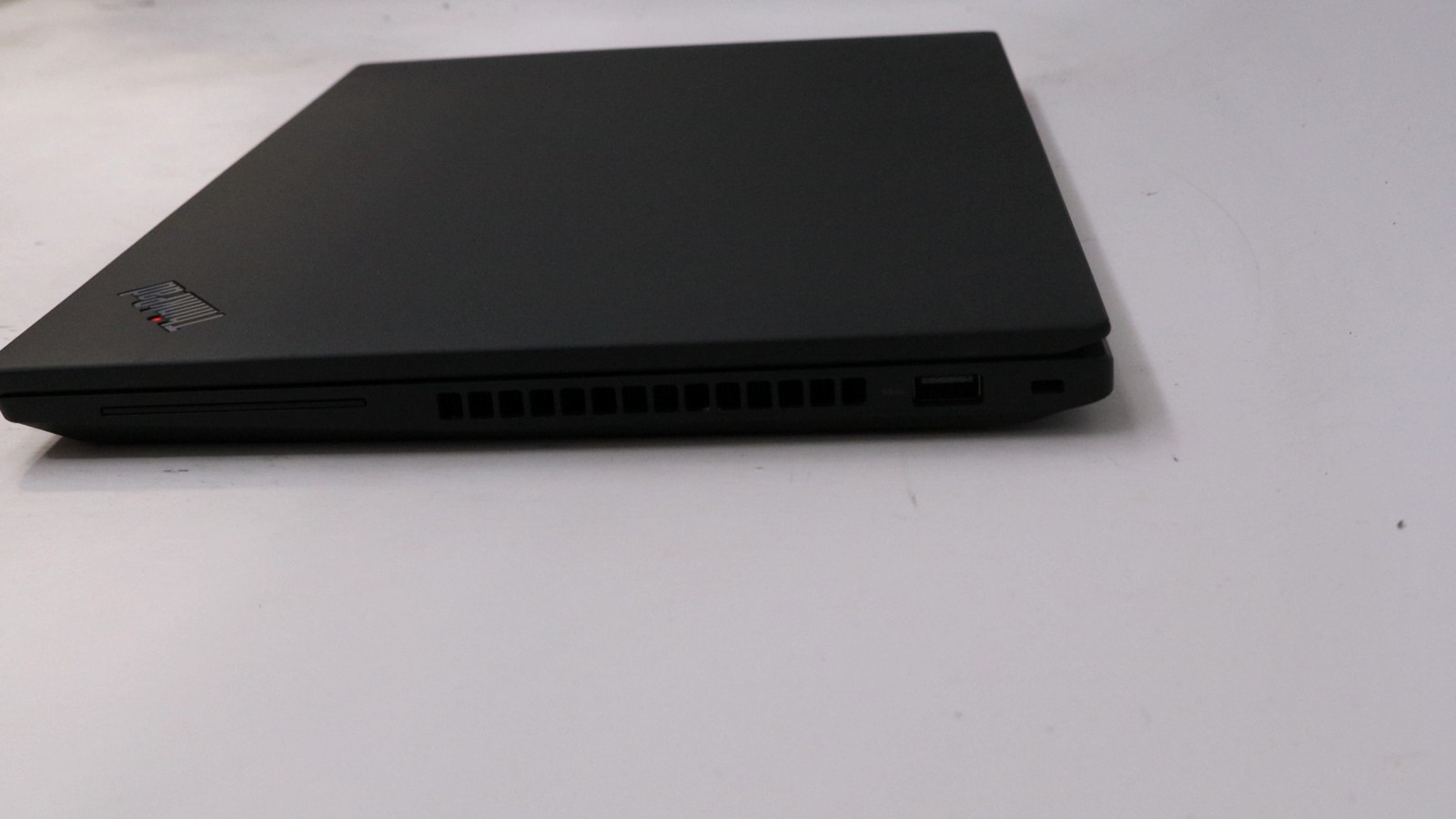 Lenovo ThinkPad P14s Gen 3 14″ i7-1260p 32GB 1TB – Very Good