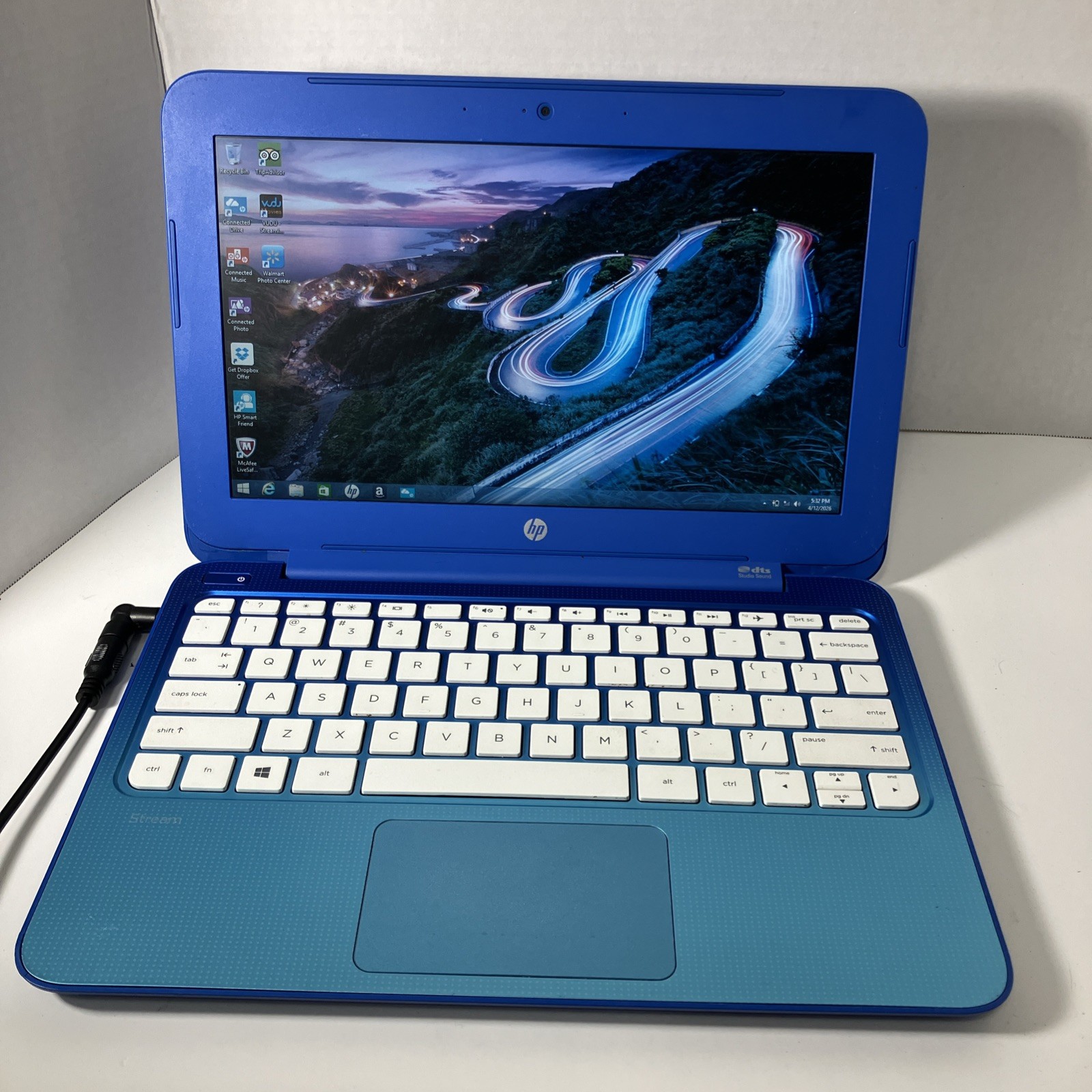 HP Stream RTL 8723 BE Laptop. Fully Functional Windows 8 No Charger