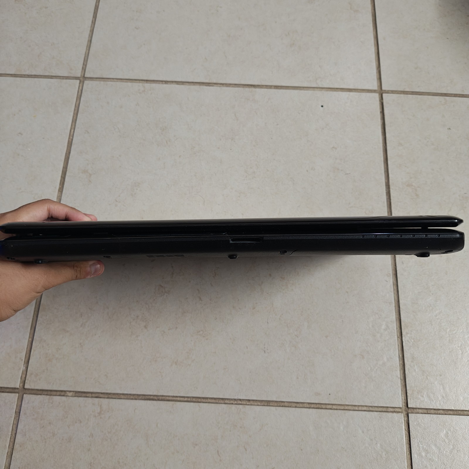 Toshiba Satellite P755-S5120 15.6″ Laptop – NO HDD/8GB RAM – BAD KEYBOARD #3903