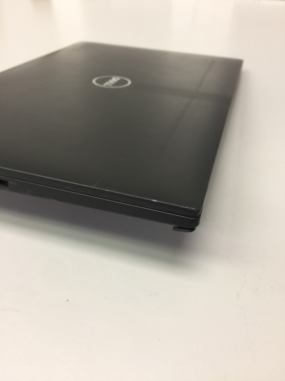 Dell Latitude 7480 14″Core i5 7th gen 2.60GHz 8GB 256GB SSD WIN 11 PRO TOUCH