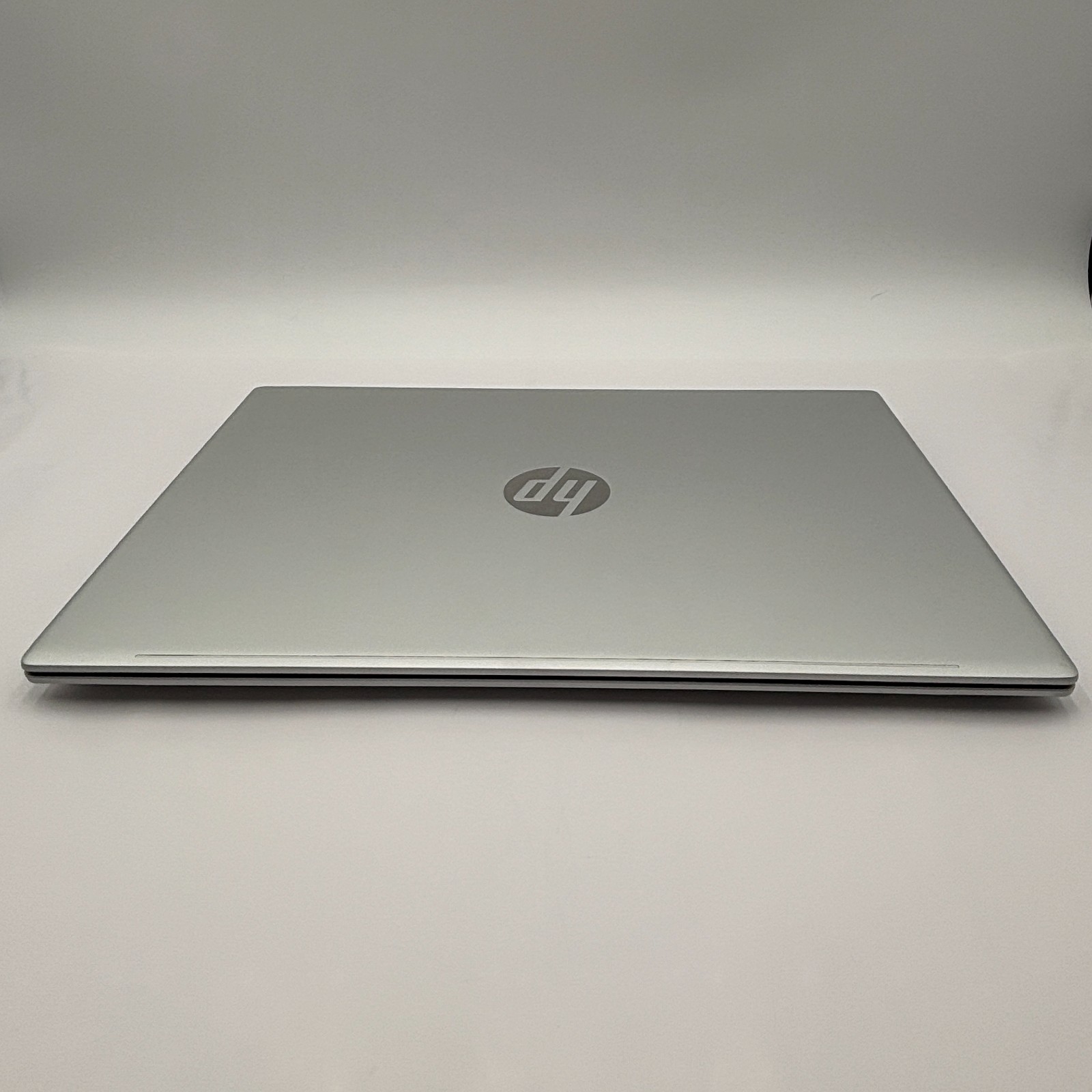 HP Omni Book 5 16″ Core 5 120U 16GB RAM LPDDR5 Gen 4 NVMe 512GB Silver – Mint