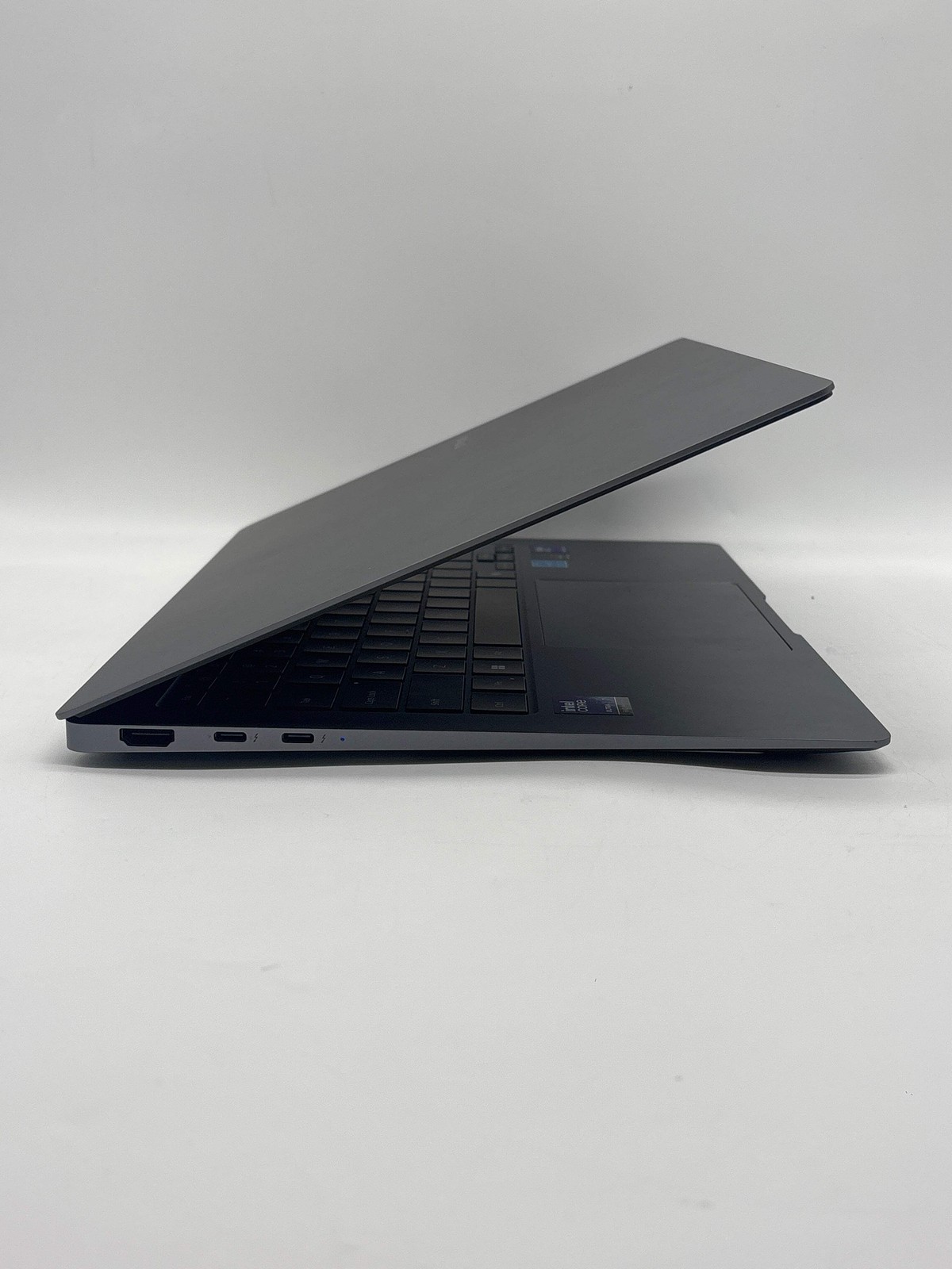 Samsung Galaxy Book NP940XHA Touch AMOLED Ultra 7 256V 16GB RAM 512GB SSD Used