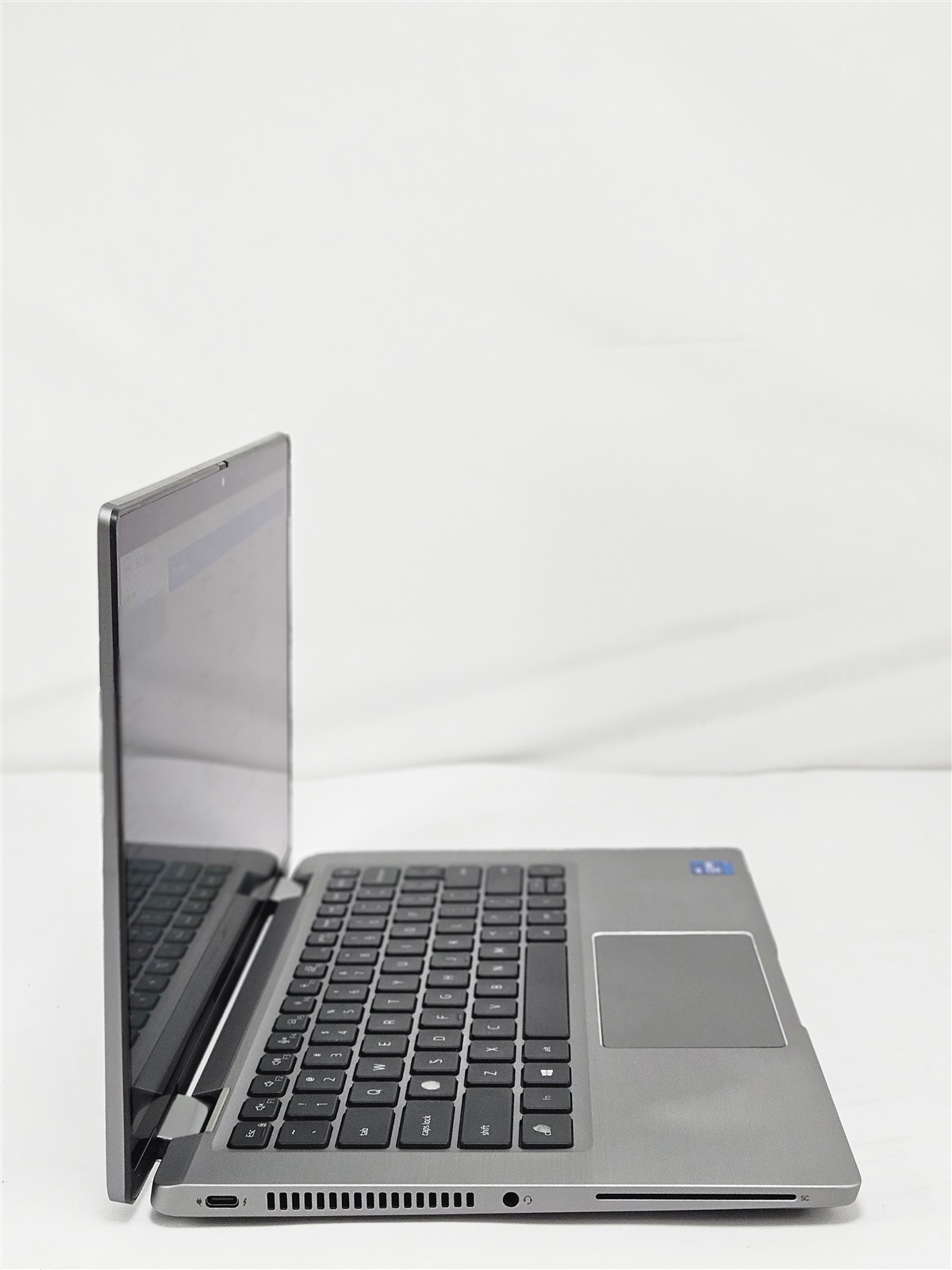 Dell 13.3″ Latitude 7320 Intel Core i7-1185G7 16GB 512GB SSD Touchscreen No OS