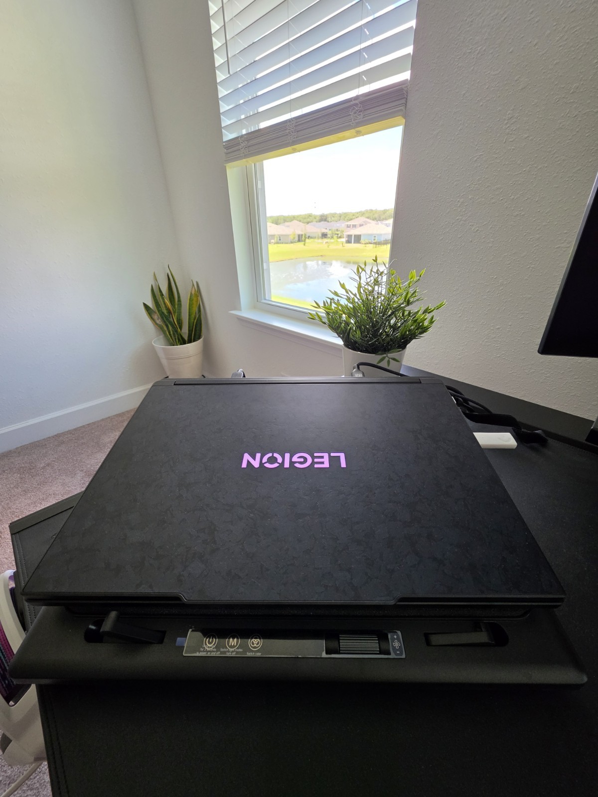 Lenovo Legion 9i gen 10 3D OLED RTX 5090 64gb RAM 2TB NVMe SSD