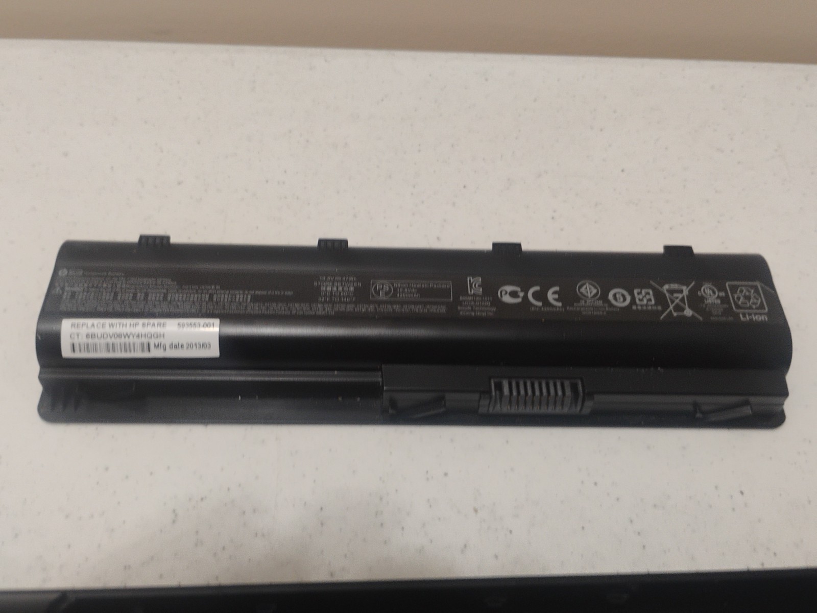 Asus VivoBook Model F513E &HP TPN-I106 Laptops. For Parts/Gold Recovery.