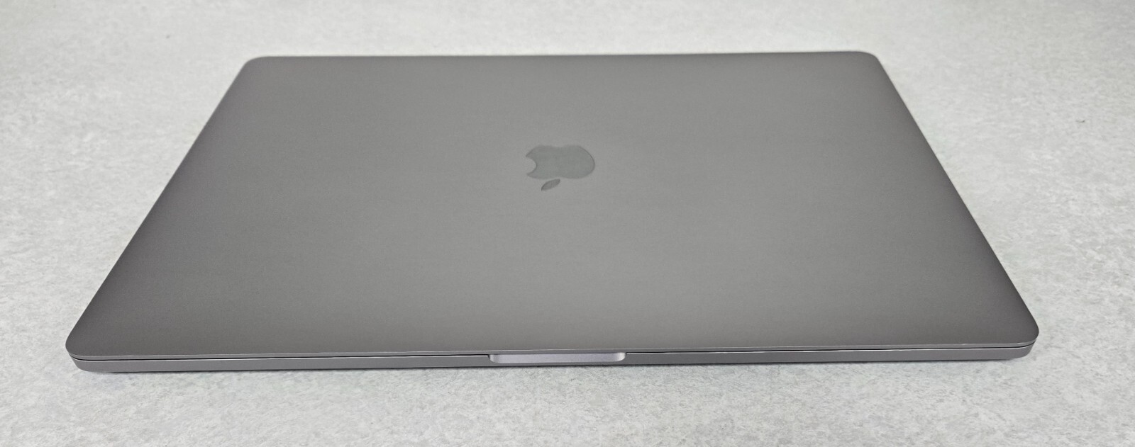 Apple MacBook Pro, 15-Inch, 2018, i7-6-Core, 16GB RAM, 500GB SSD, Radeon Pro