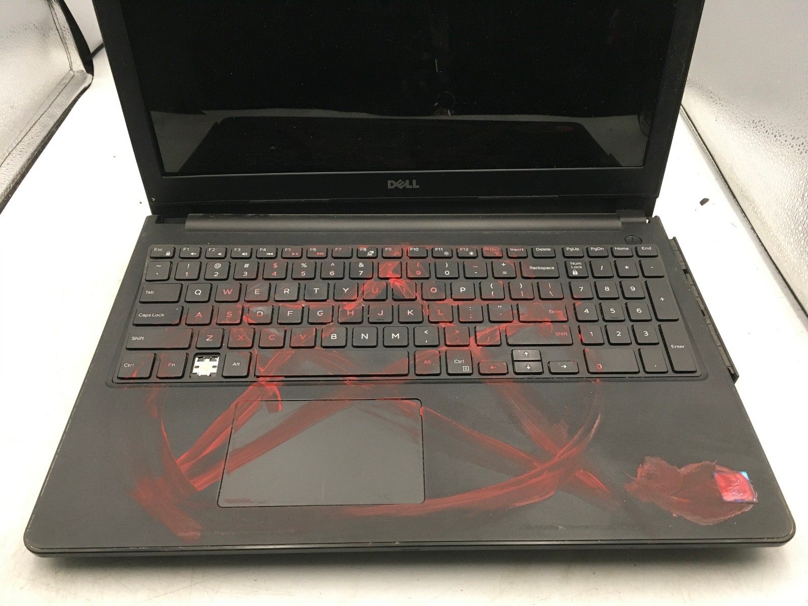 DELL INSPIRON 15 3567 – FOR PARTS/REPAIR – INTEL i3-7020U – NO RAM – 15″-READ-BB