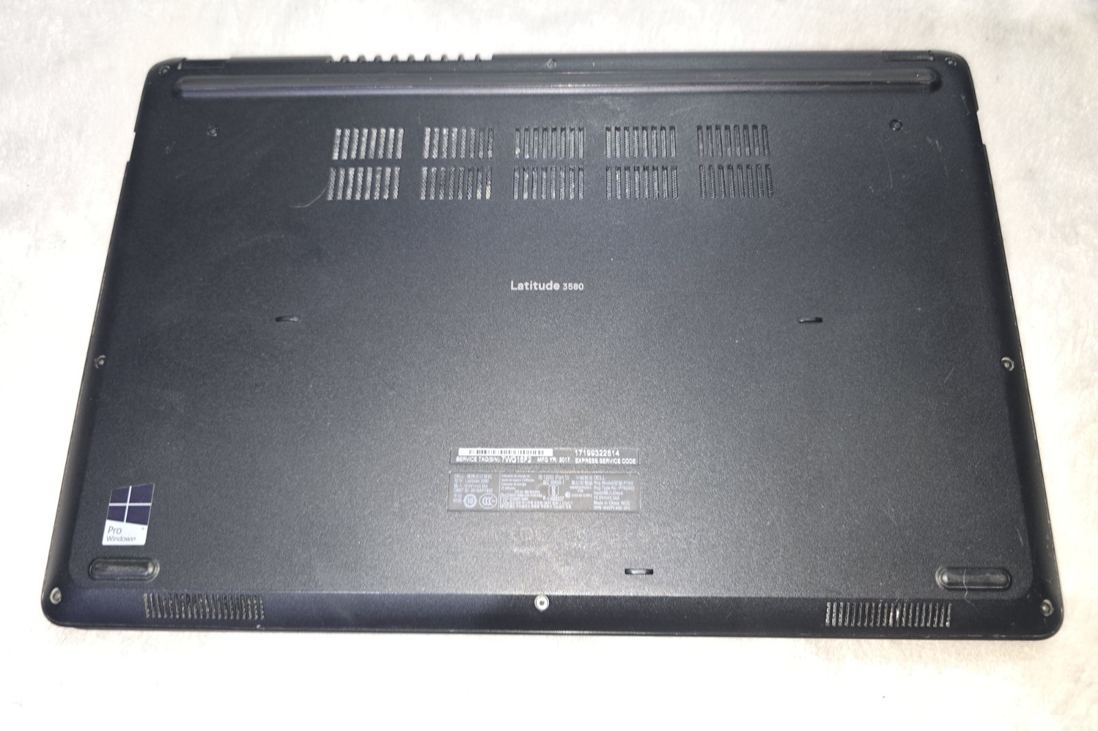 Dell Latitude 3580 Laptop Computer Model P79G BLACK with Storage Carrying Case