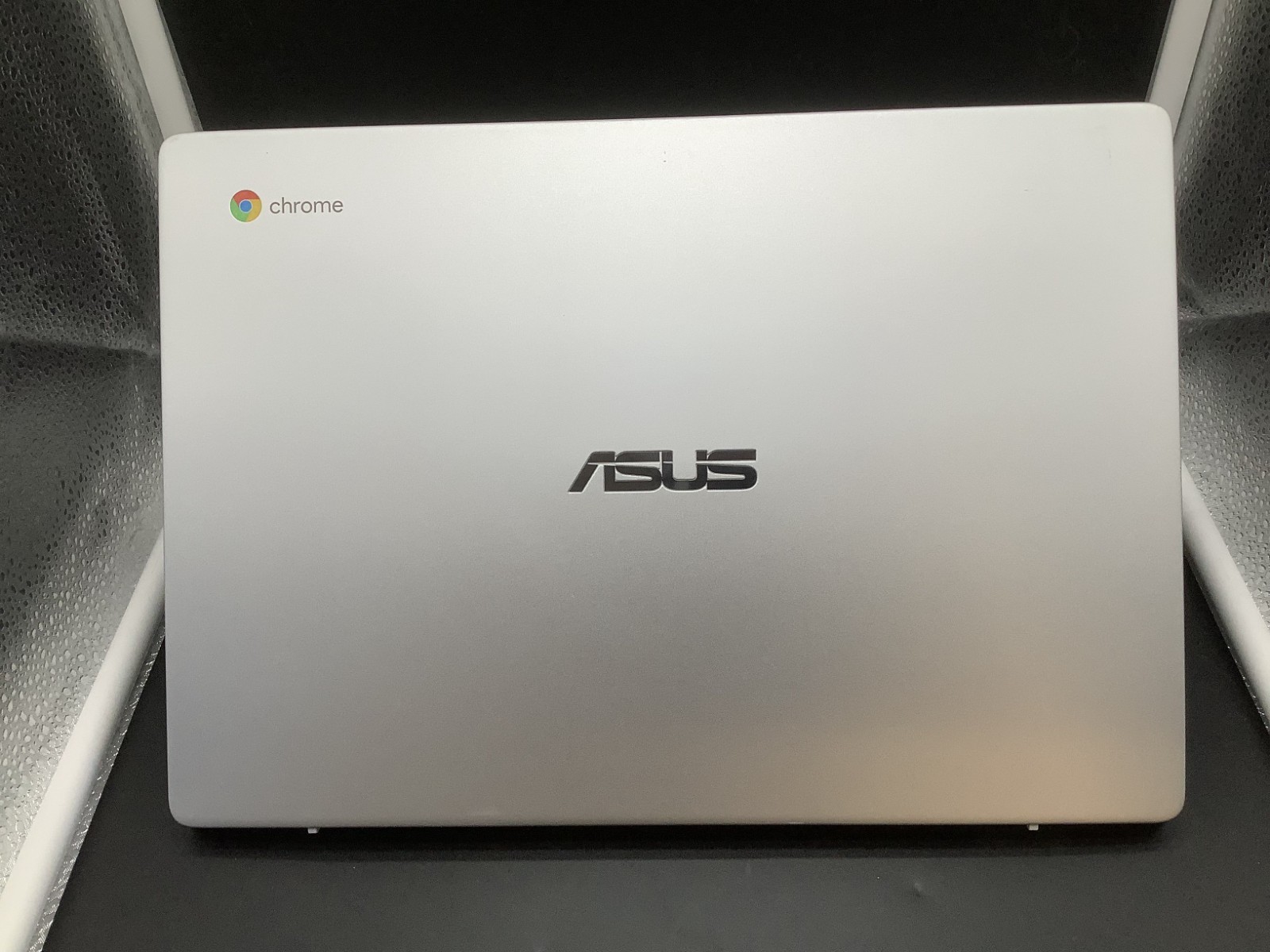 Asus Chromebook Intel Model 7265D2W 14″ 4GB 64GB HD Non-Touch Silver C423N