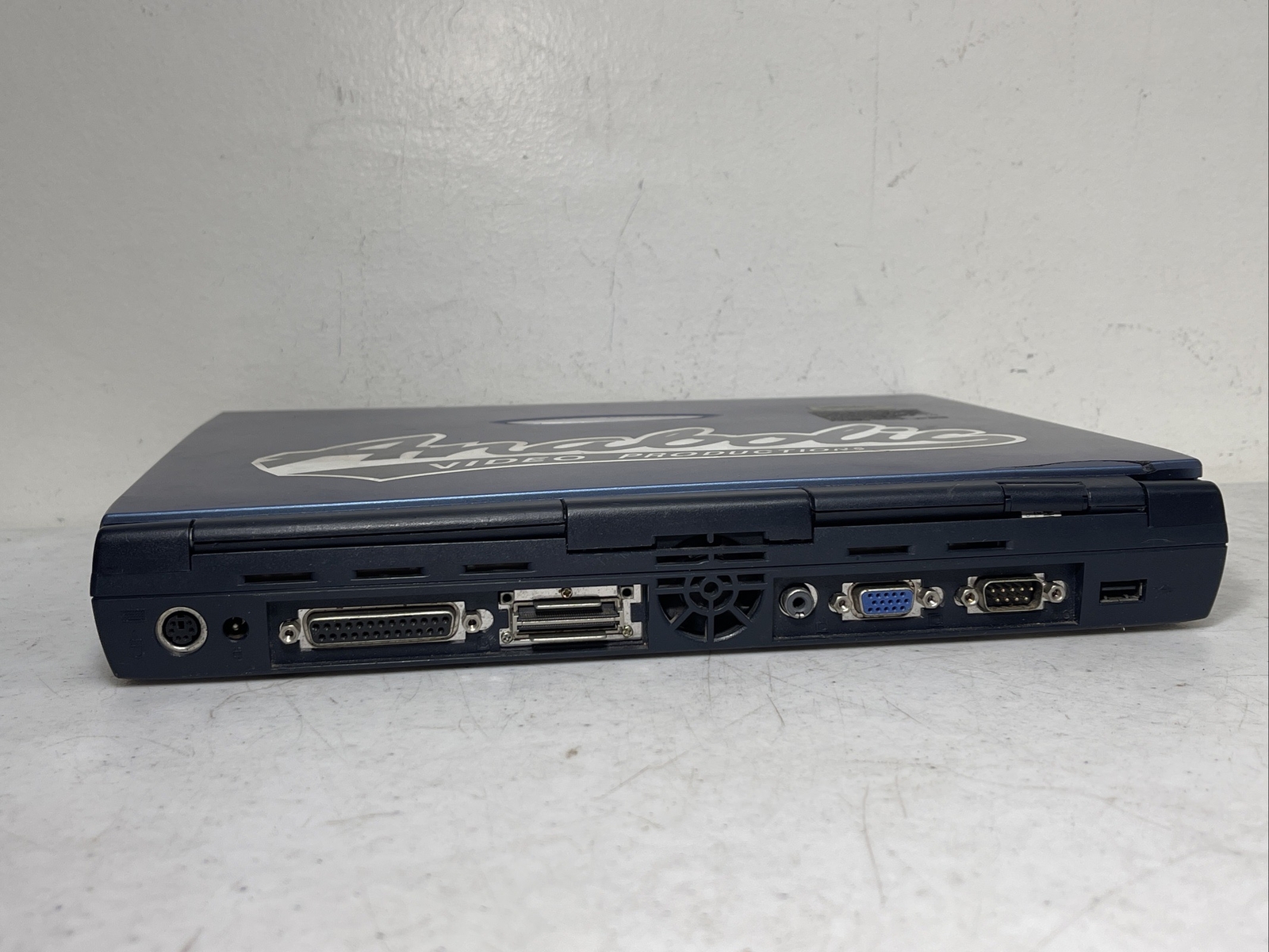 Rare Vintage Compaq Presario 1600 Laptop Pentium II 300MHz – AS-IS, UNTESTED