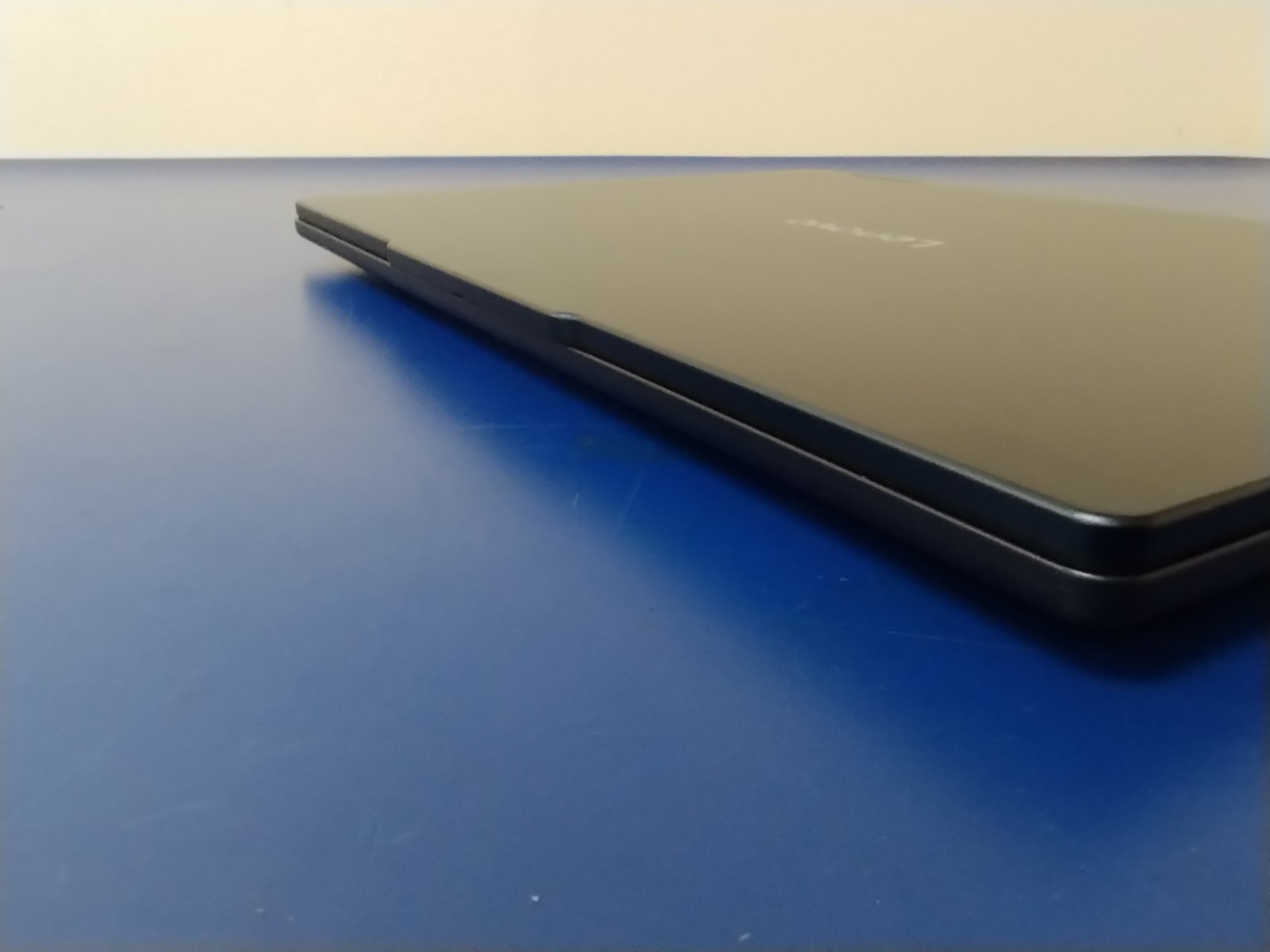 Lenovo IdeaPad 5 2-in-1 14AKP10 AMD Ryzen AI 7 350, 2.00 GHz 16 GB RAM 1 TB NVMe