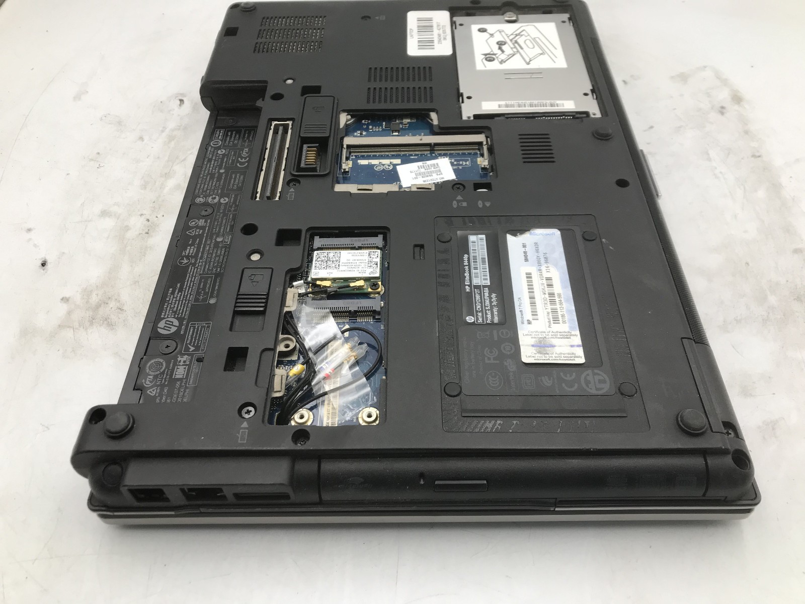 HP ELITEBOOK 8440P – BOOTS TO BIOS – INTEL I5 M520 – 2GB RAM – RREAD DESCRIP -BB