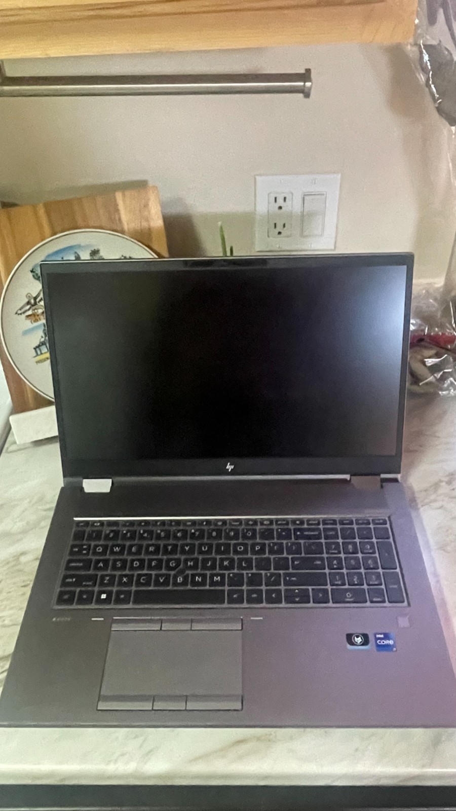 HP ZBook Fury 17 G8 | i7-11800H | 32GB RAM | 1TB SSD | 17.3″ FHD | Win 11