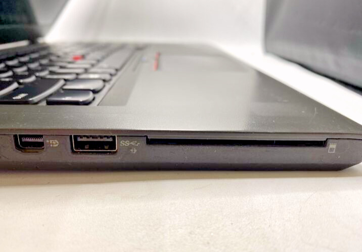 Lenovo ThinkPad T450s 14″ Laptop Celeron i5-5300U @ 2.30GHz 8GB RAM 256GB SSD