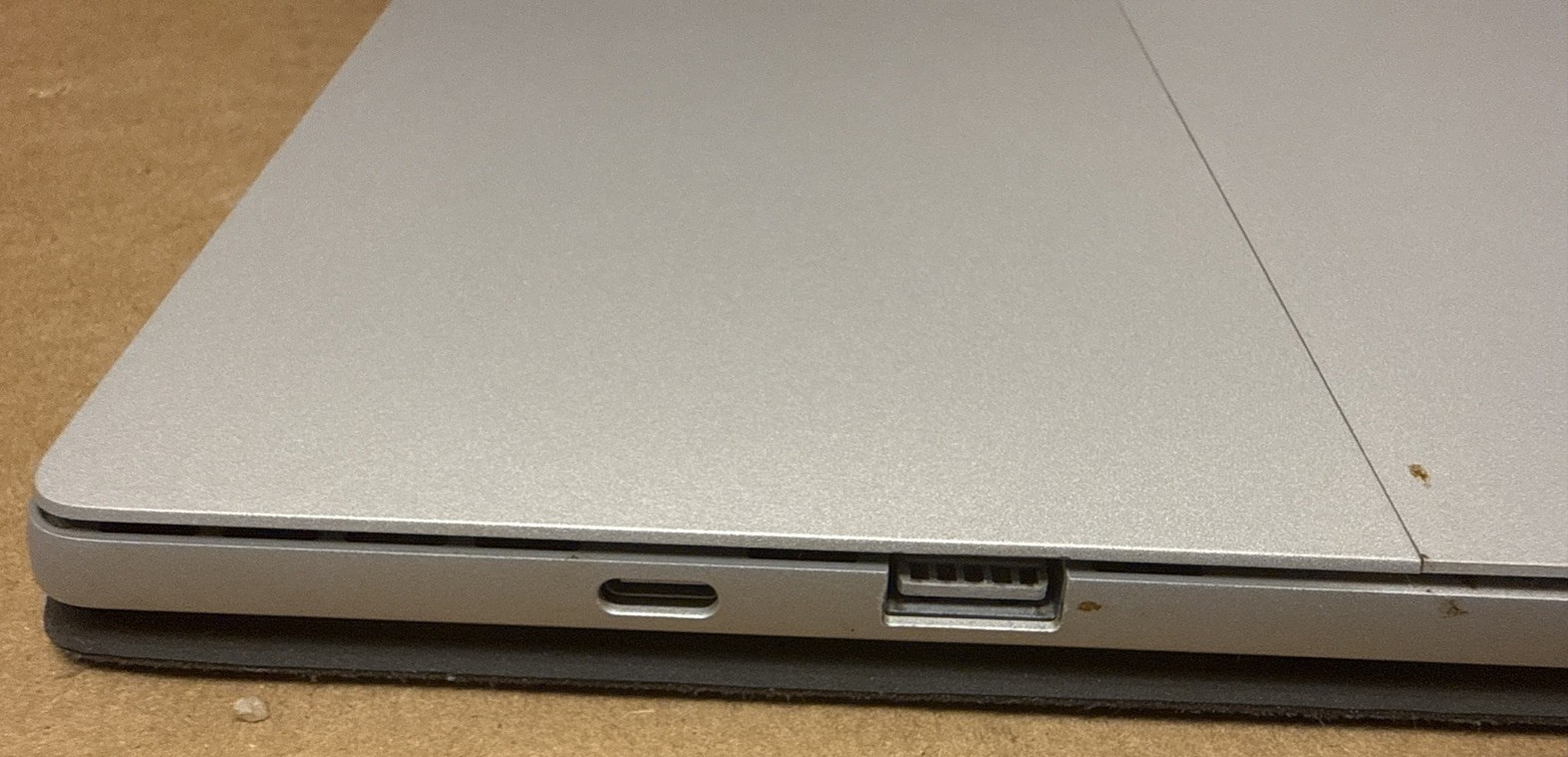 Microsoft Surface Pro 7 12.3” i5-1035G4 8GB RAM 128GB SSD Without Power Adapter