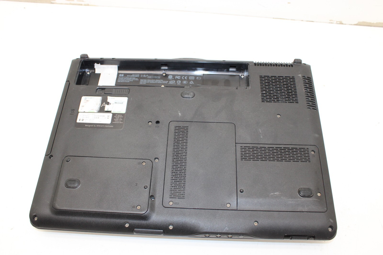 HP Pavilion dv9010us Laptop AMD Turion 64 x2 3GB Ram No HDD or Battery