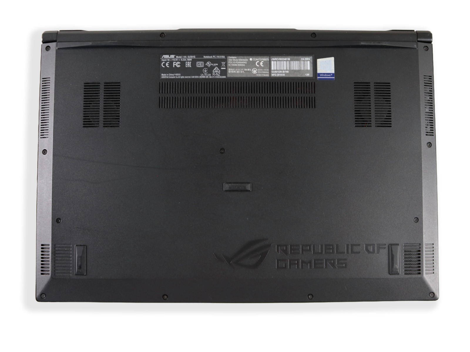 ASUS ZEPHYRUS GU501G 15.6″ Intel i7-8750H 16GB RAM 256GB SSD+1TB NVIDIA GTX 1060