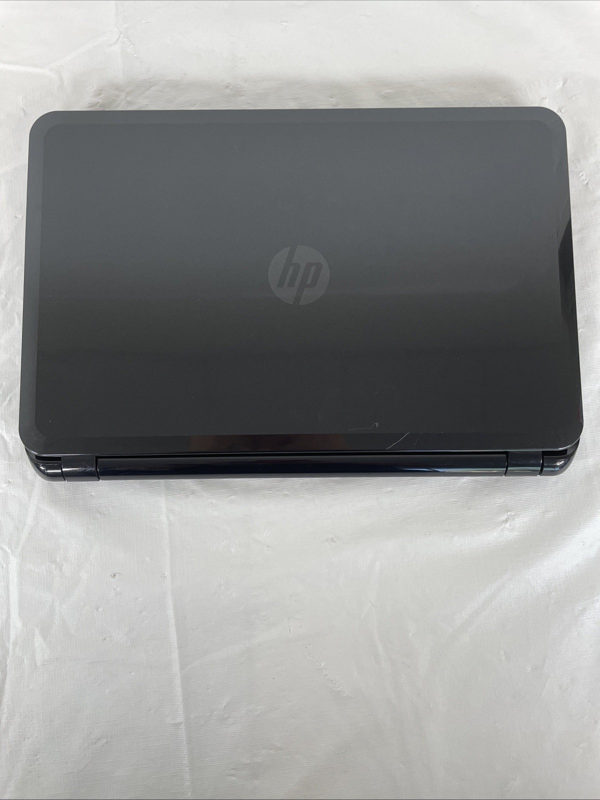 HP 15 Notebook PC Pentium N3530 @ 2.16GHz 4 GB NO HDD NO OS – READ