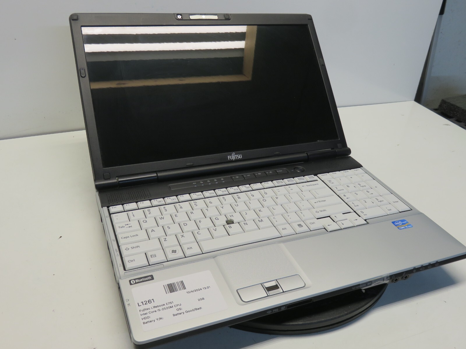 Fujitsu Lifebook E751 Intel Core i5-2520M CPU 2.50GHz 2GB NO HDD No Batt