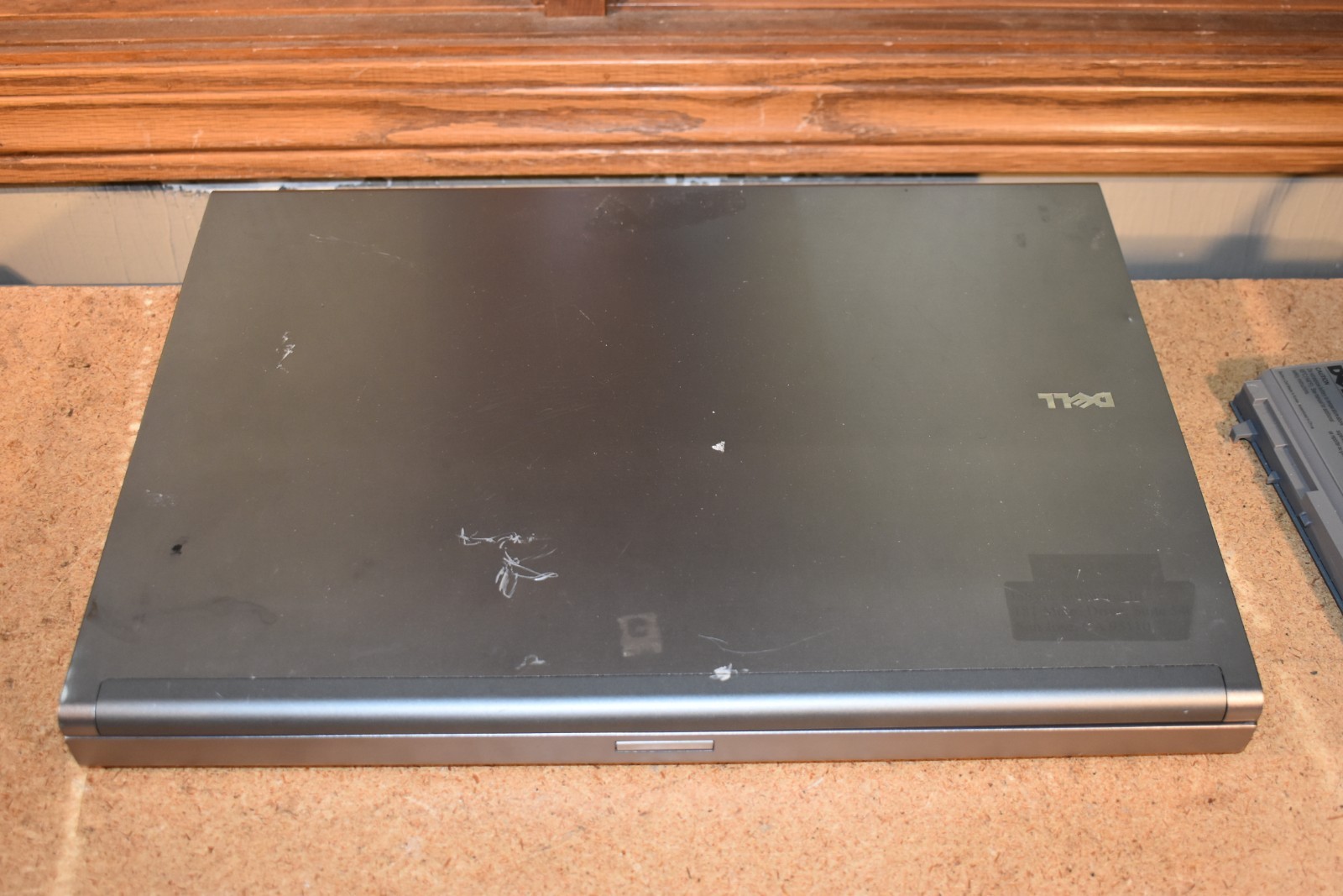 Dell Precision M6400 17″ Windows XP Pro 32-bit T9900 3.06GHz SSD AMD FirePro