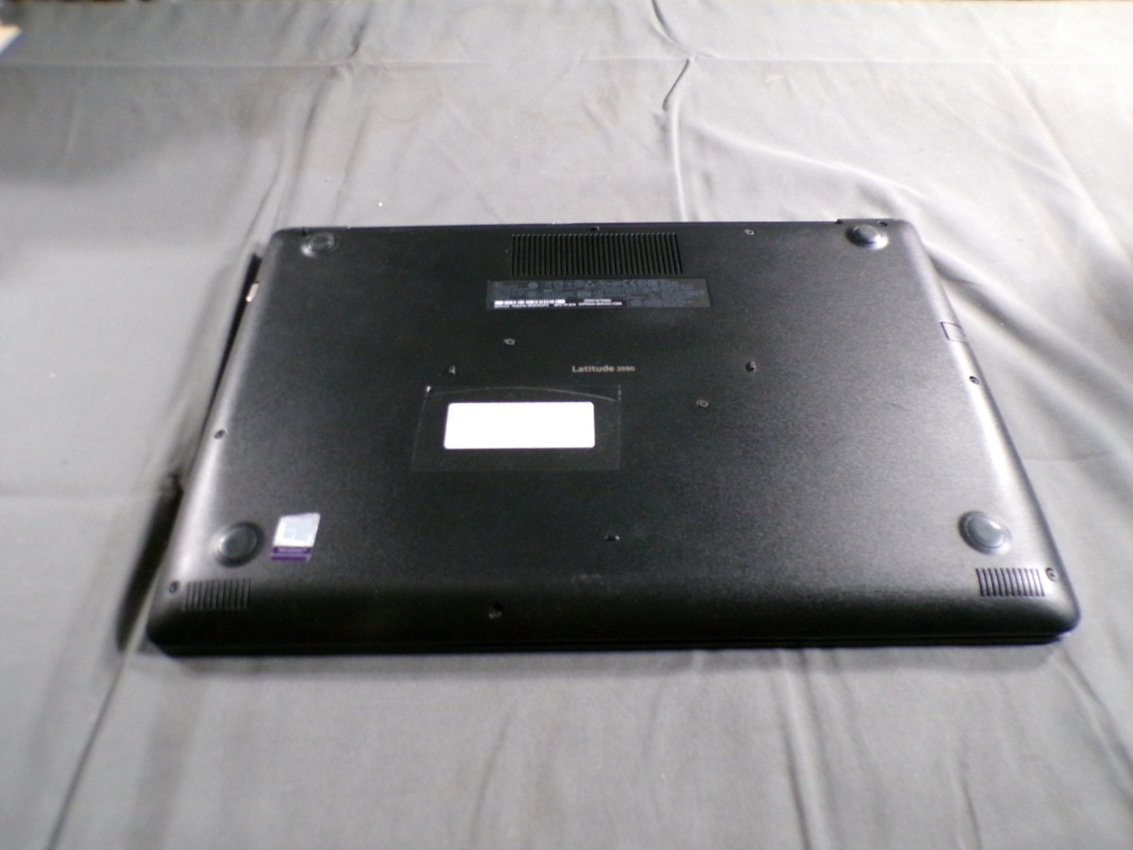 DELL LATITUDE 3590 INTEL CORE i3-6006U 2.00GHZ 8GB RAM **NO HD / NO CADDIE