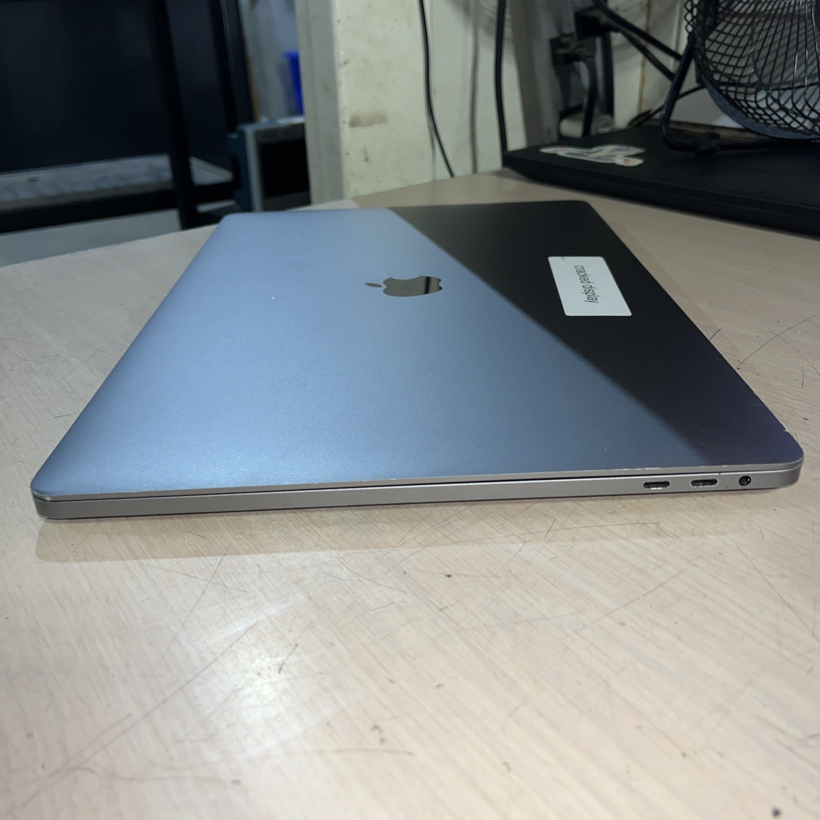 APPLE MACBOOK PRO 16″ 2019 CORE I7-9750H 2.6GHZ 16GB RAM 512SSD