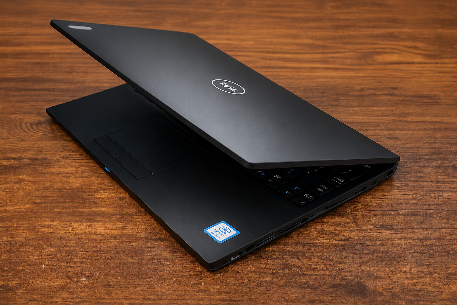 Dell Latitude 7390 2-in-1 13.3″ FHD i5-8350U 8GB Ram 256GB SSD W11Pro