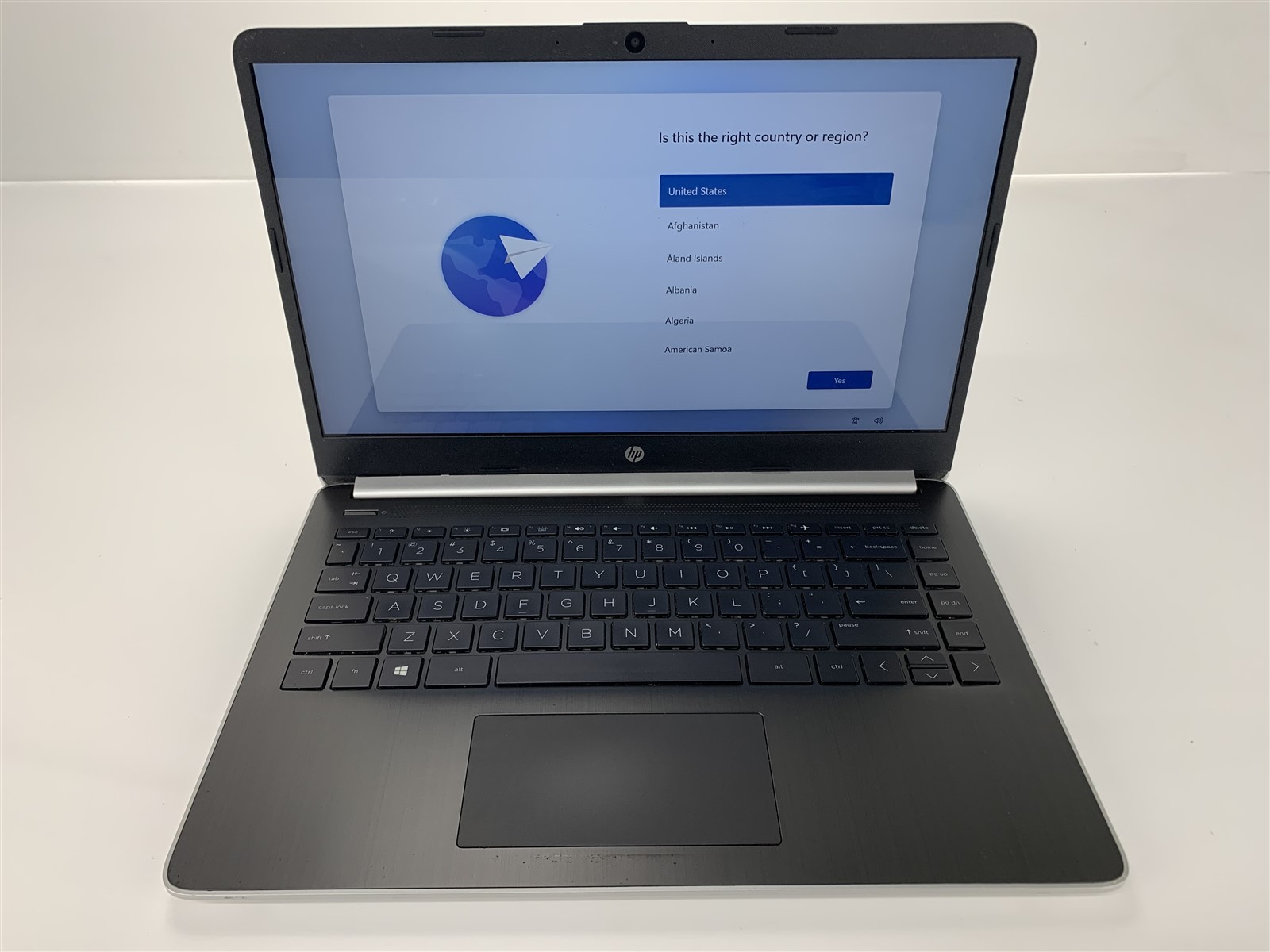 HP Laptop 14-dq1033cl Intel i3-1005G1 1,20Ghz 16GB RAM 128GB NVMe M.2 SSD Win11