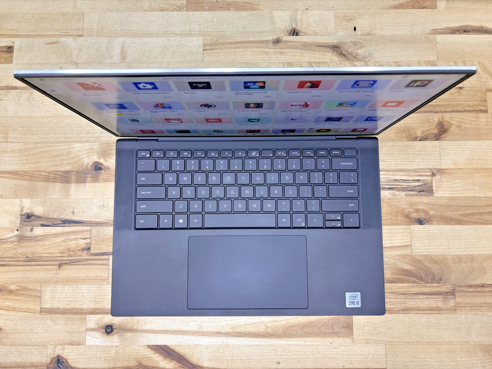 Dell XPs 15 9500 Intel i9-10th Gen 2.40GHz 16GB RAM 512GB SSD Windows 11 Pro*