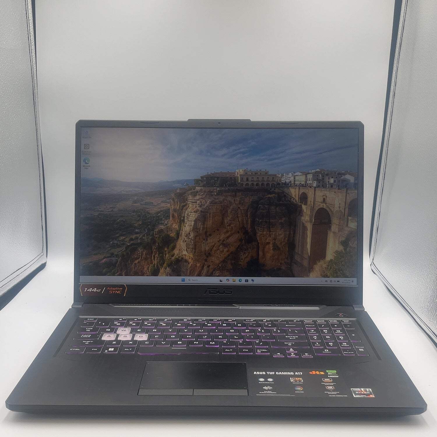 Asus TUF A17 FA706N 17.3″ Ryzen 5 7535HS 16GB RAM 512GB SSD GeForce RTX 2050