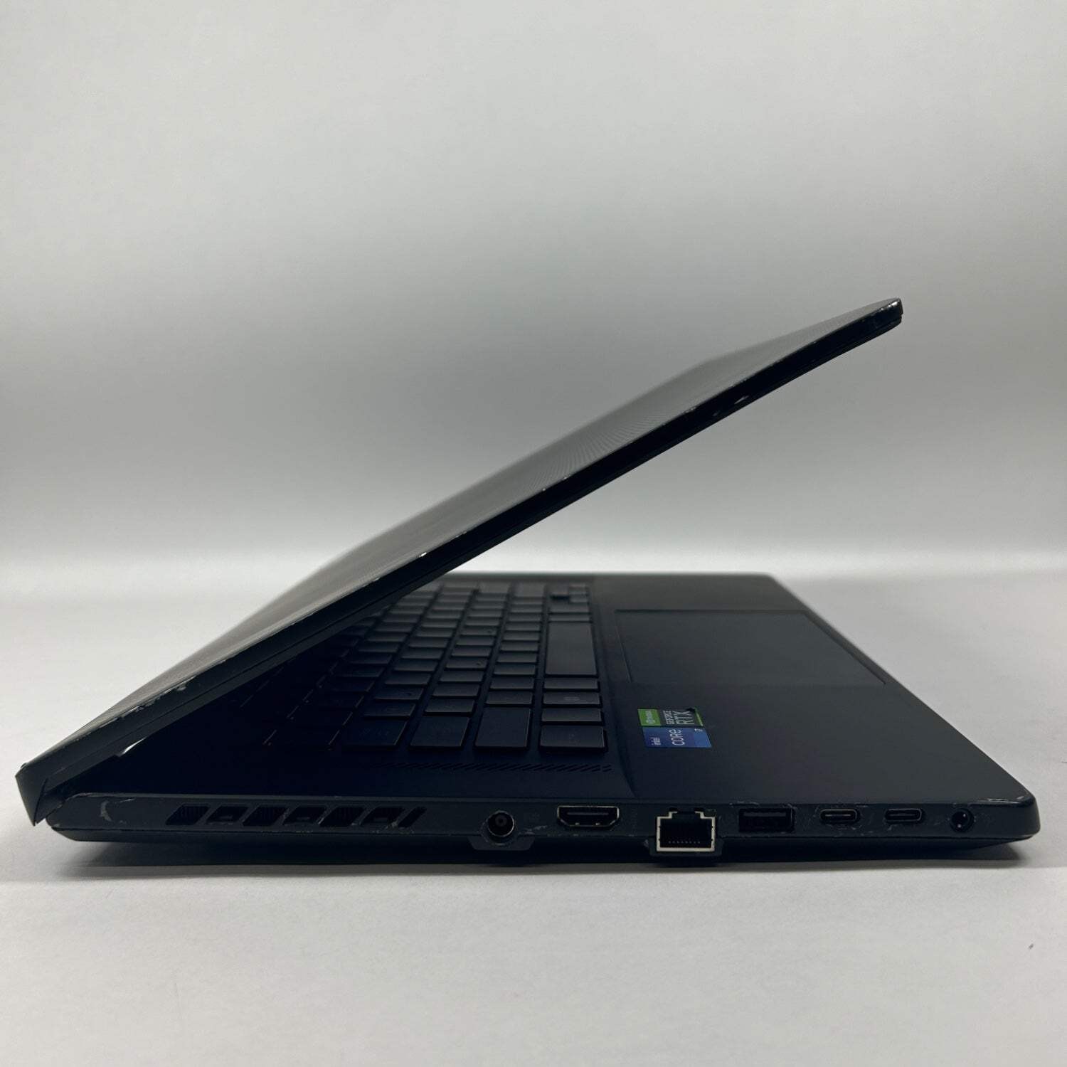 Asus Zephyrus GU603Z 16″ i7-12700H 2.3GHz 16GB RAM 500GB SSD GeForce RTX 3060