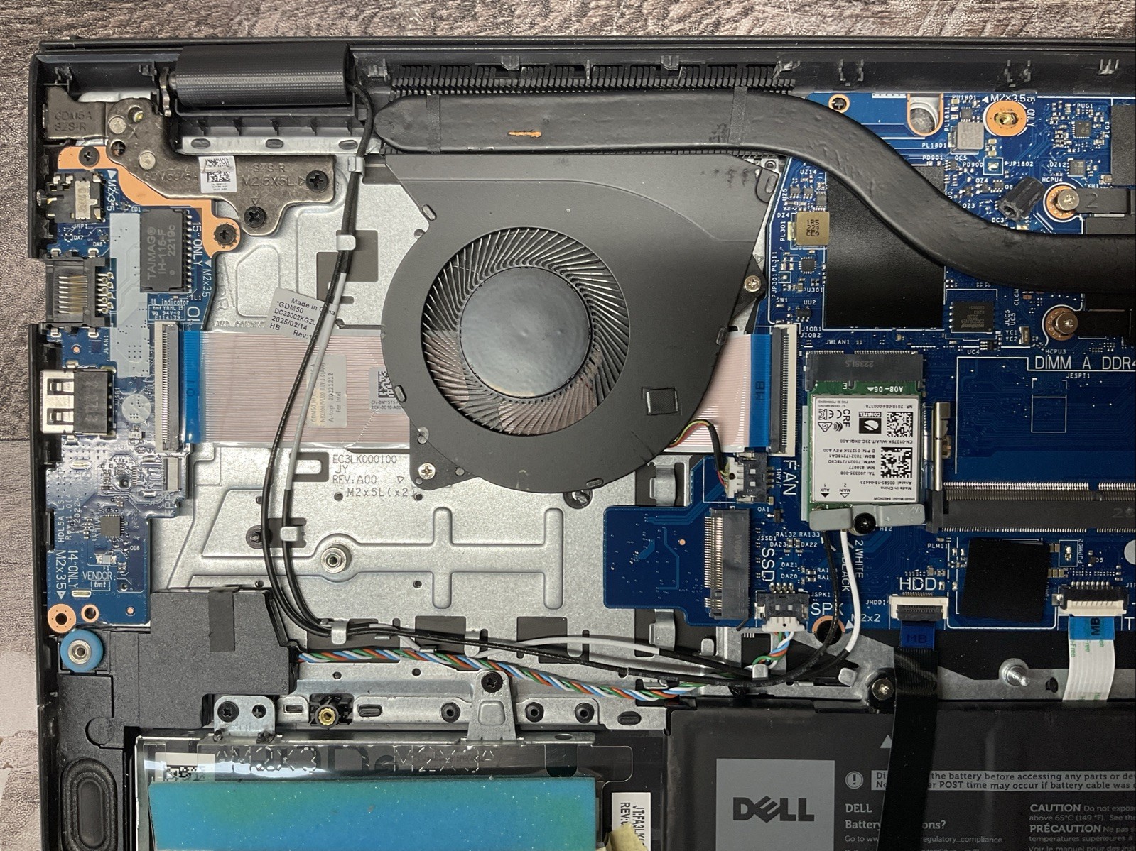 Dell Vostro 3520 / Intel Core i5 12th Gen / BIOS Unlocked / Parts Repair / M15