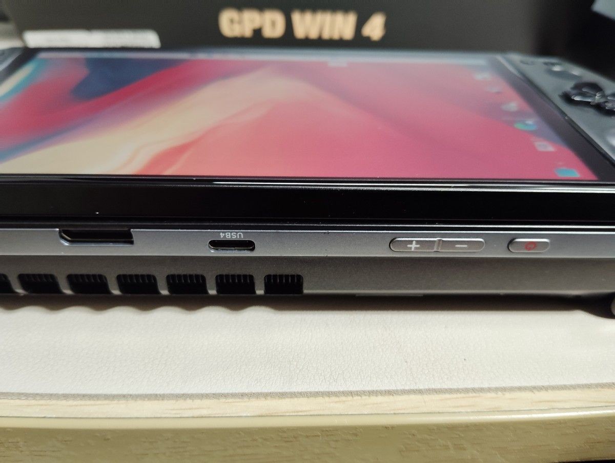 GPD WIN 4 Handheld Gaming PC Ryzen 7 6800U 16GB RAM 1TB SSD