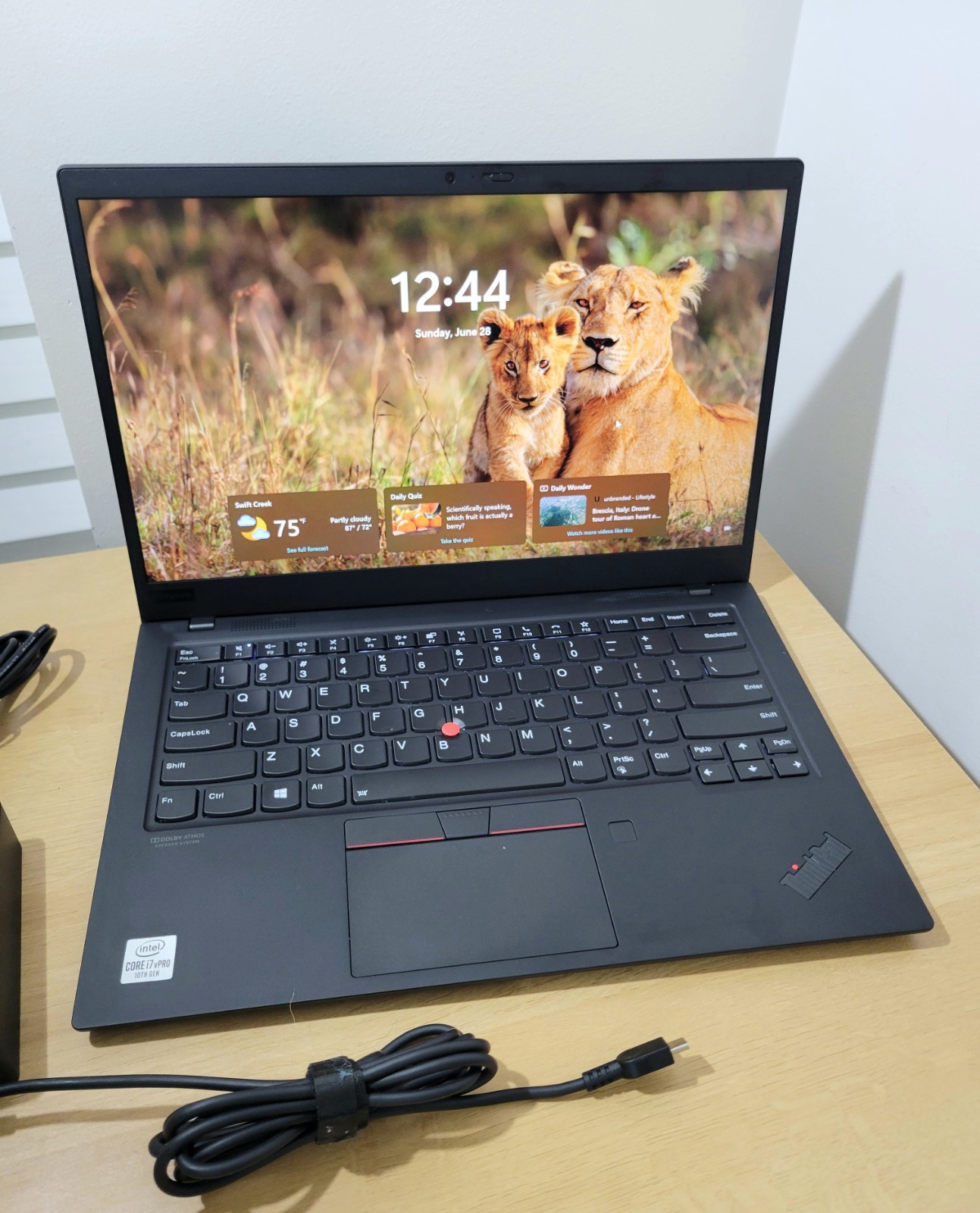 Lenovo Thinkpad X1 Carbon Gen8 I7 10610U 16Gb 512Gb 2K . Very Good