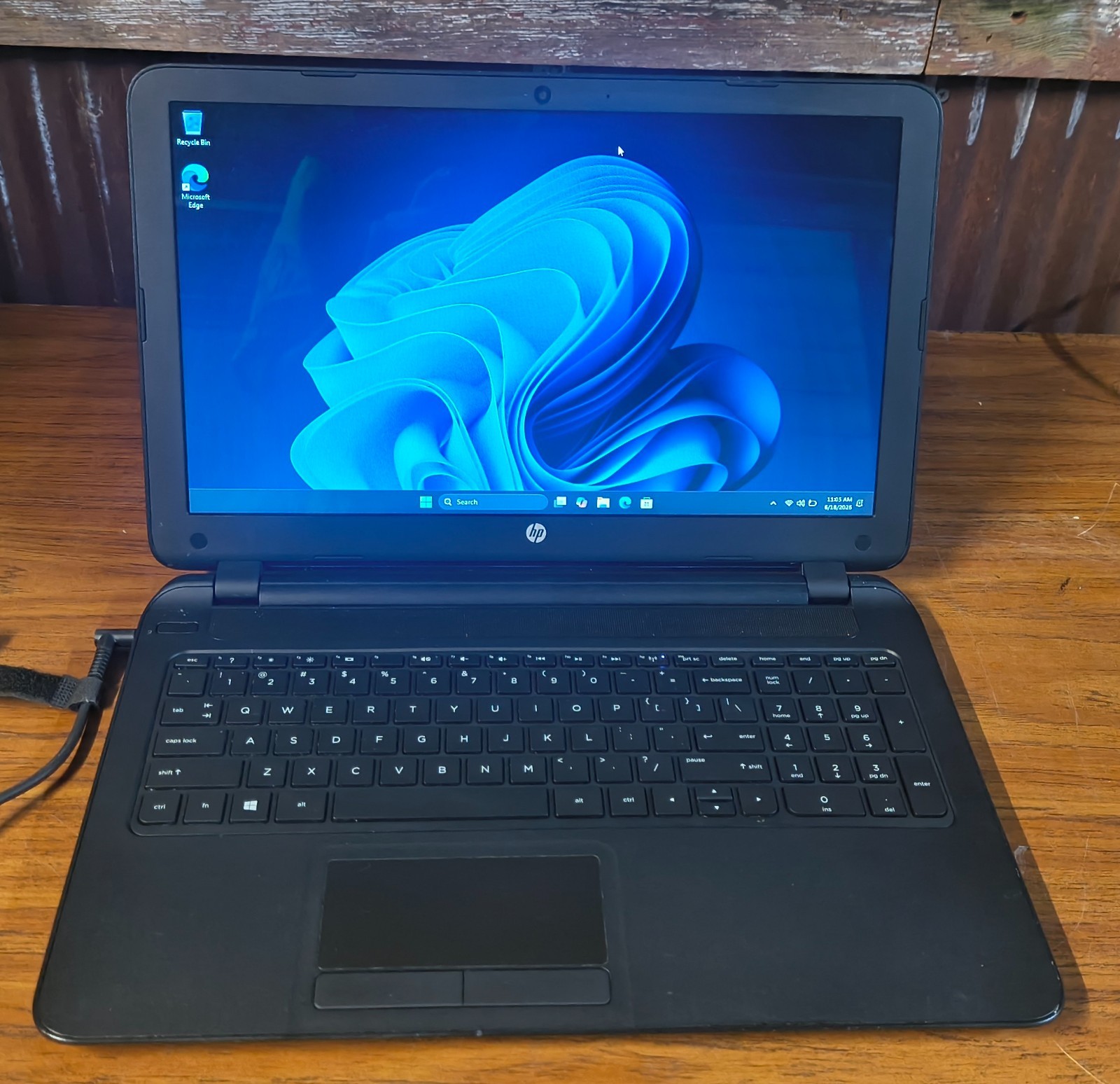 HP Notebook 15-f387wm – Bad Battery – (Win11 / AMD A8 / Radeon / 12GB / SSD / DV