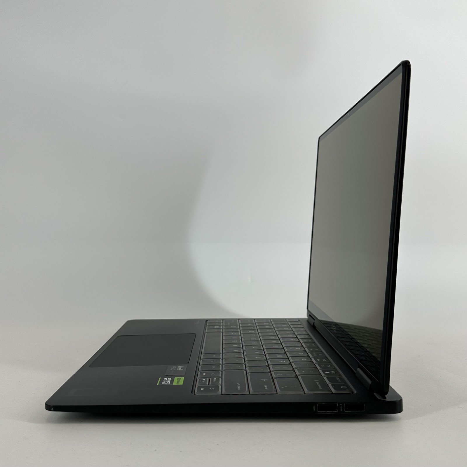 HP Omen Transcend 14 QHD+ 2.5 GHz Ultra 9 185H 32GB 1TB SSD RTX 4070 BENT FRAME