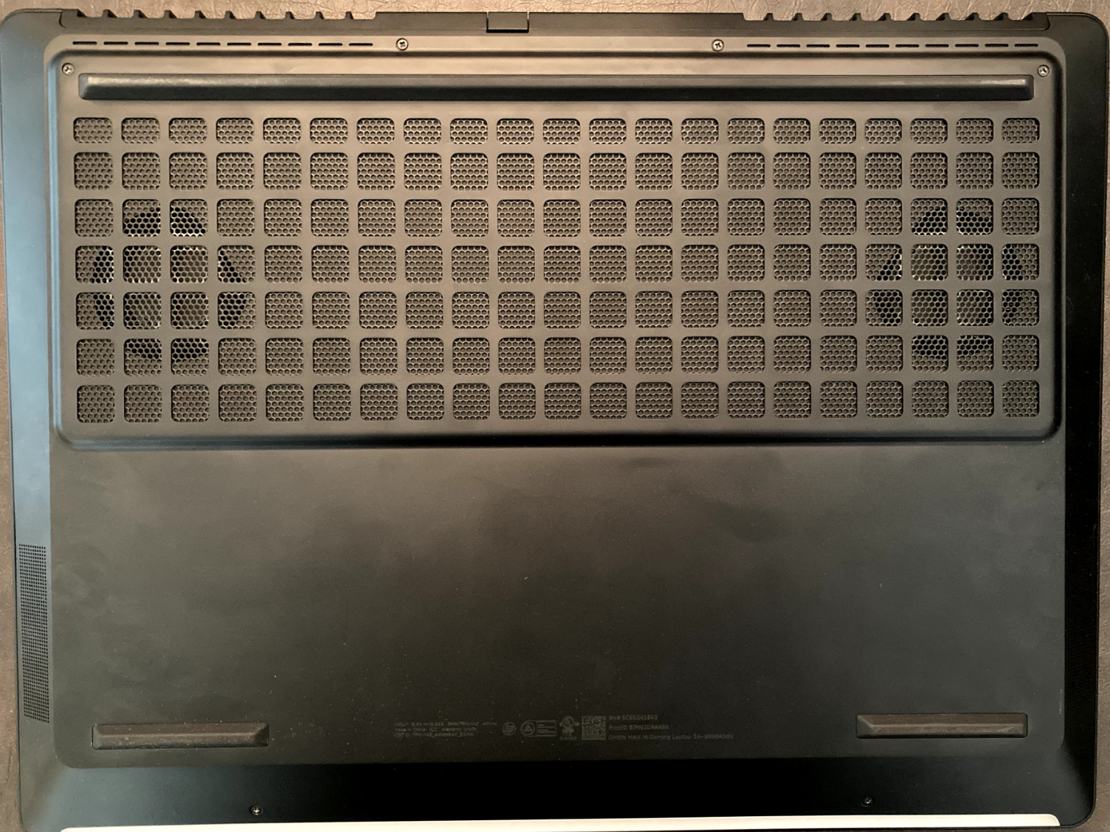 HP OMEN MAX 16 OLED 240Hz, Ultra 9 275HX, RTX 5080, 32GB DDR5, 2TB SSD, Warranty