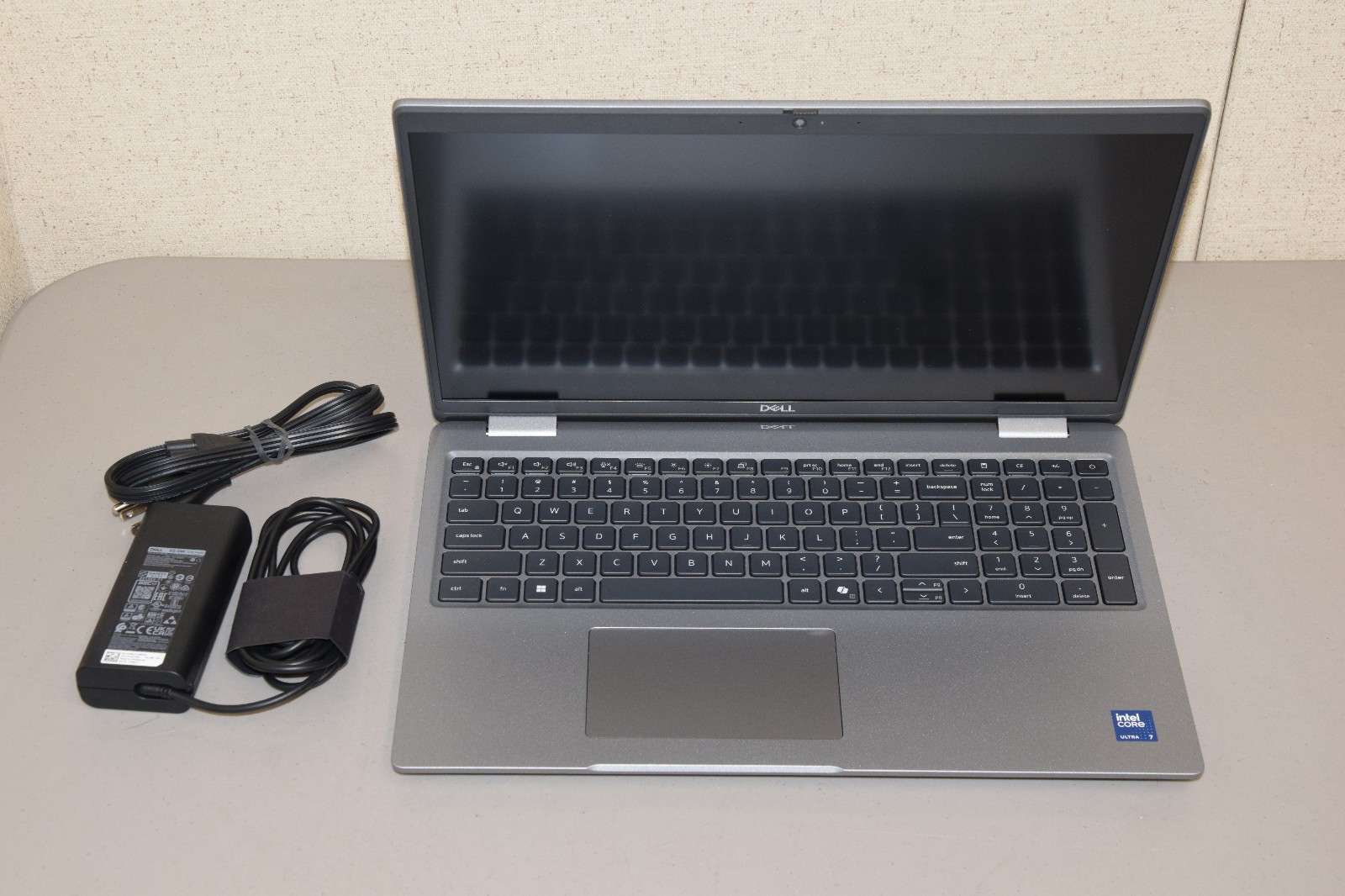 Dell Latitude 5550 15.6″ Intel Ultra 7 155U 16GB DDR5 512GB NVMe HDMI Win 11 Pro