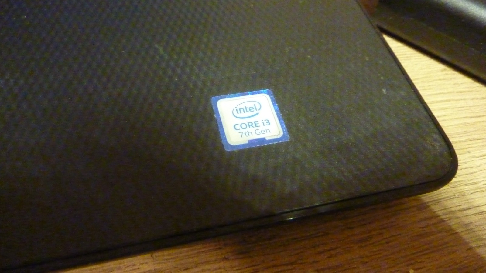Dell Inspiron 3781 17″ Intel i3-7020U 8GB RAM, 1TB HDD, WIN10 HOME, OEM CHARGER