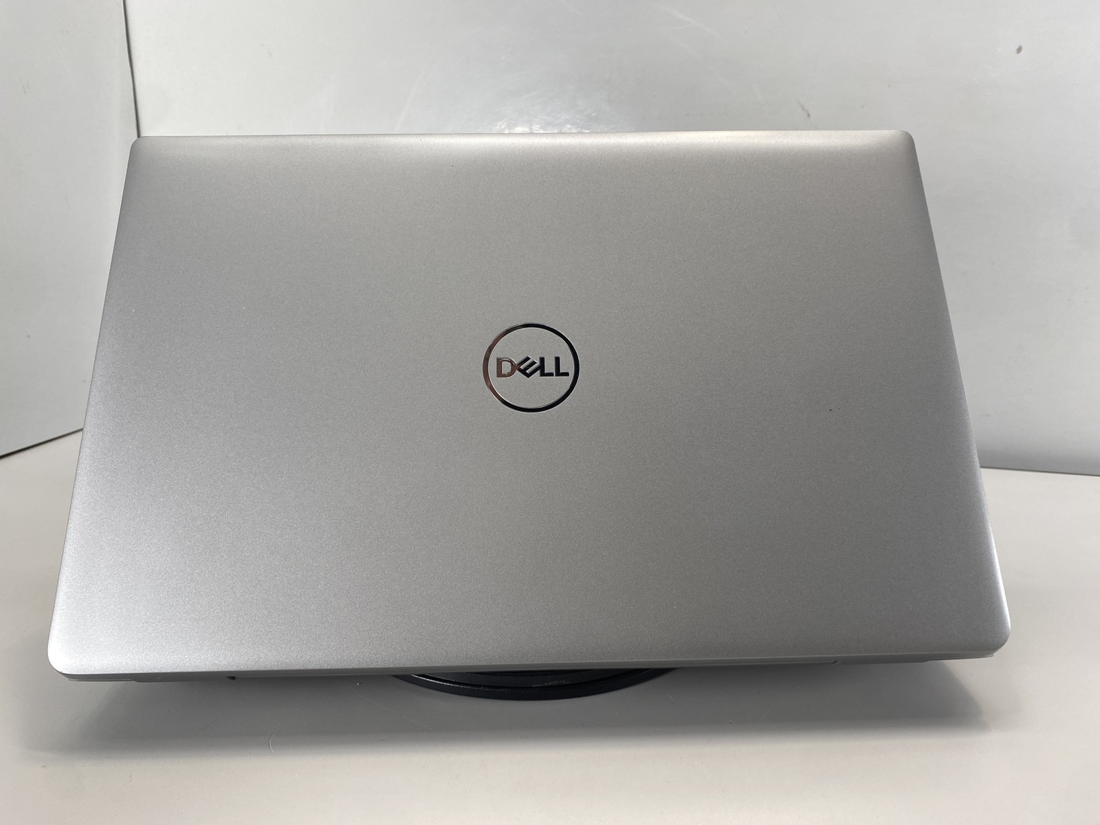 Dell Laptop Latitude 5540 15.6″ Intel Core i5-1345U 1TB – Gray