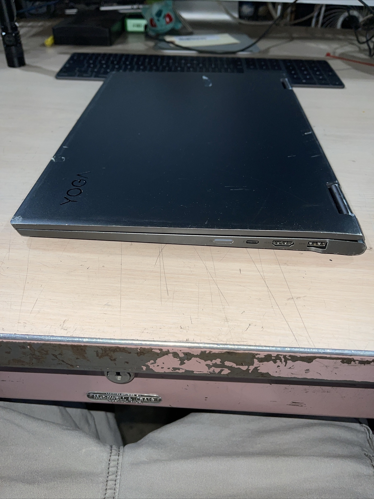 Lenova Yoga 730 15IKB i5-8250U 1.60GHZ 16GB RAM NO ND