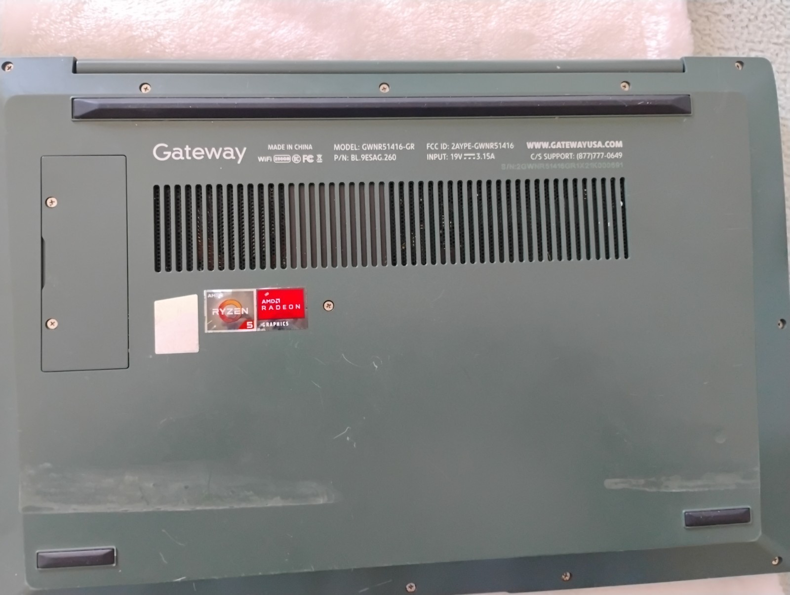 Gateway GWNRS-1416-GR Laptop Computer [DEAD / PARTS ONLY / NON-FUNCTIONAL]